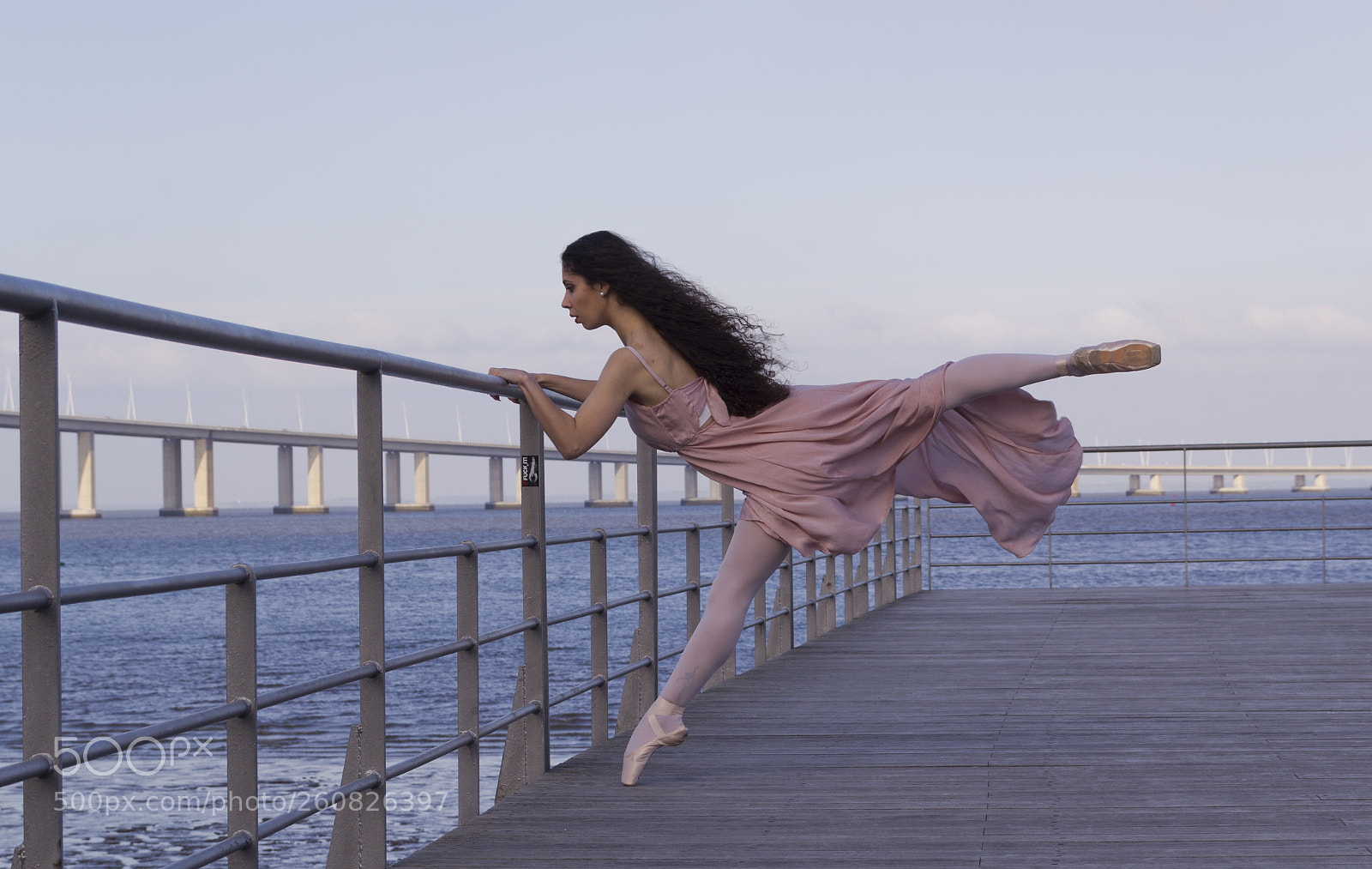 Canon EOS 60D sample photo. Dancing on the riverside photography