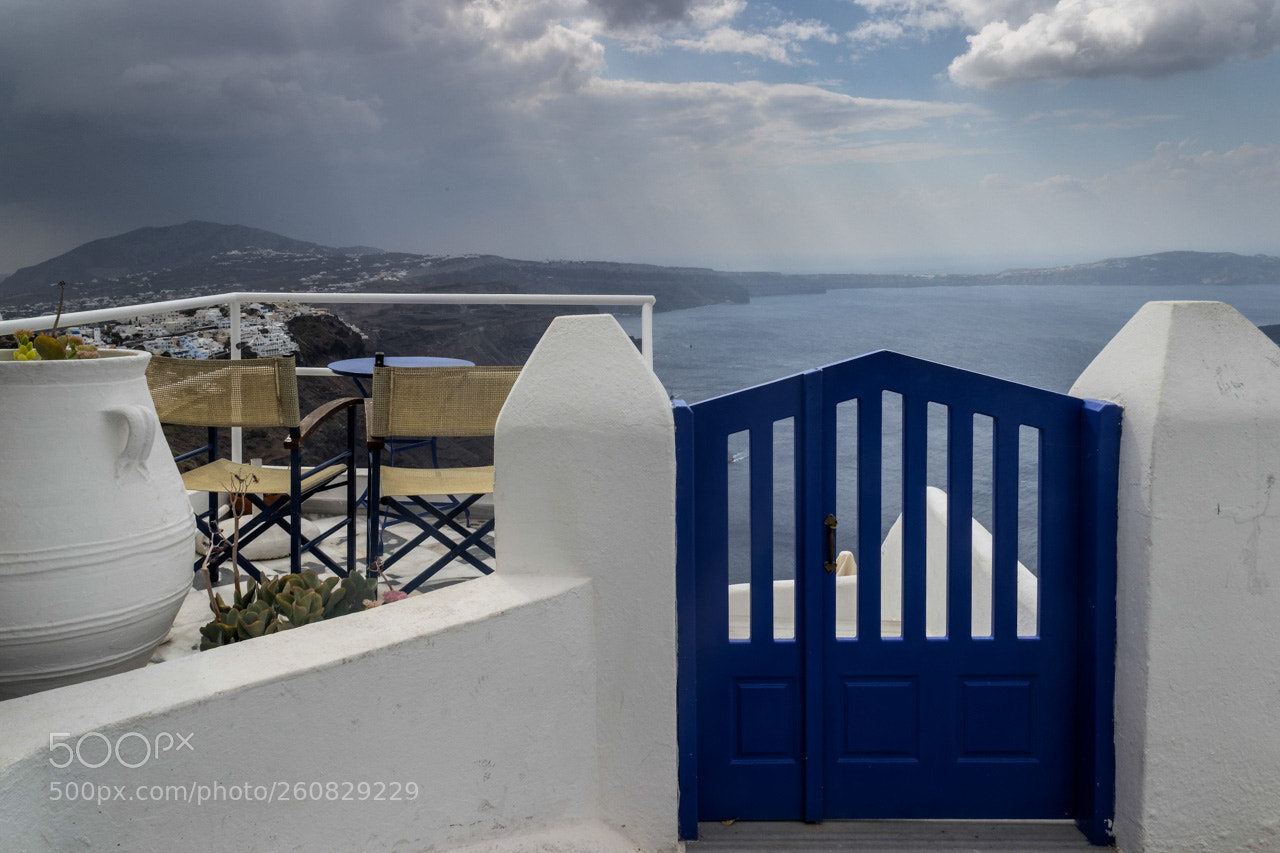 Canon EOS 600D (Rebel EOS T3i / EOS Kiss X5) sample photo. La petite porte bleue photography