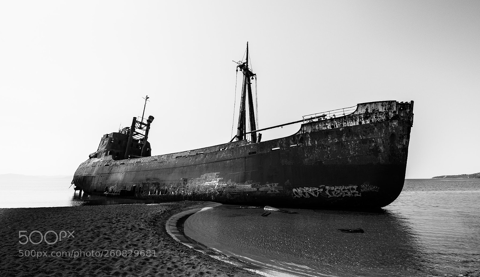 Olympus OM-D E-M10 sample photo. Shipwreck photography