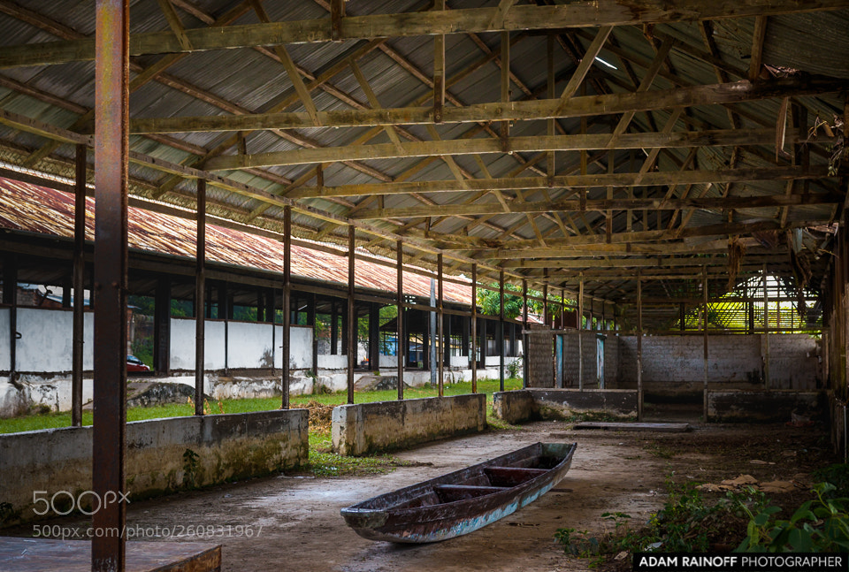 Canon EOS 70D sample photo. Old train warehouses la photography