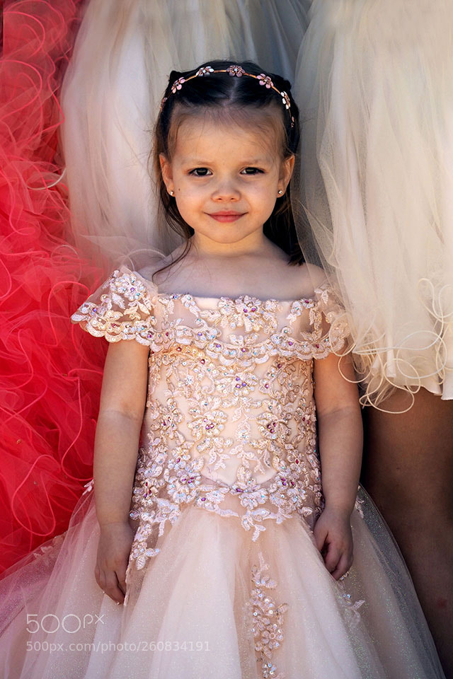 Olympus OM-D E-M1 Mark II sample photo. Little princess photography
