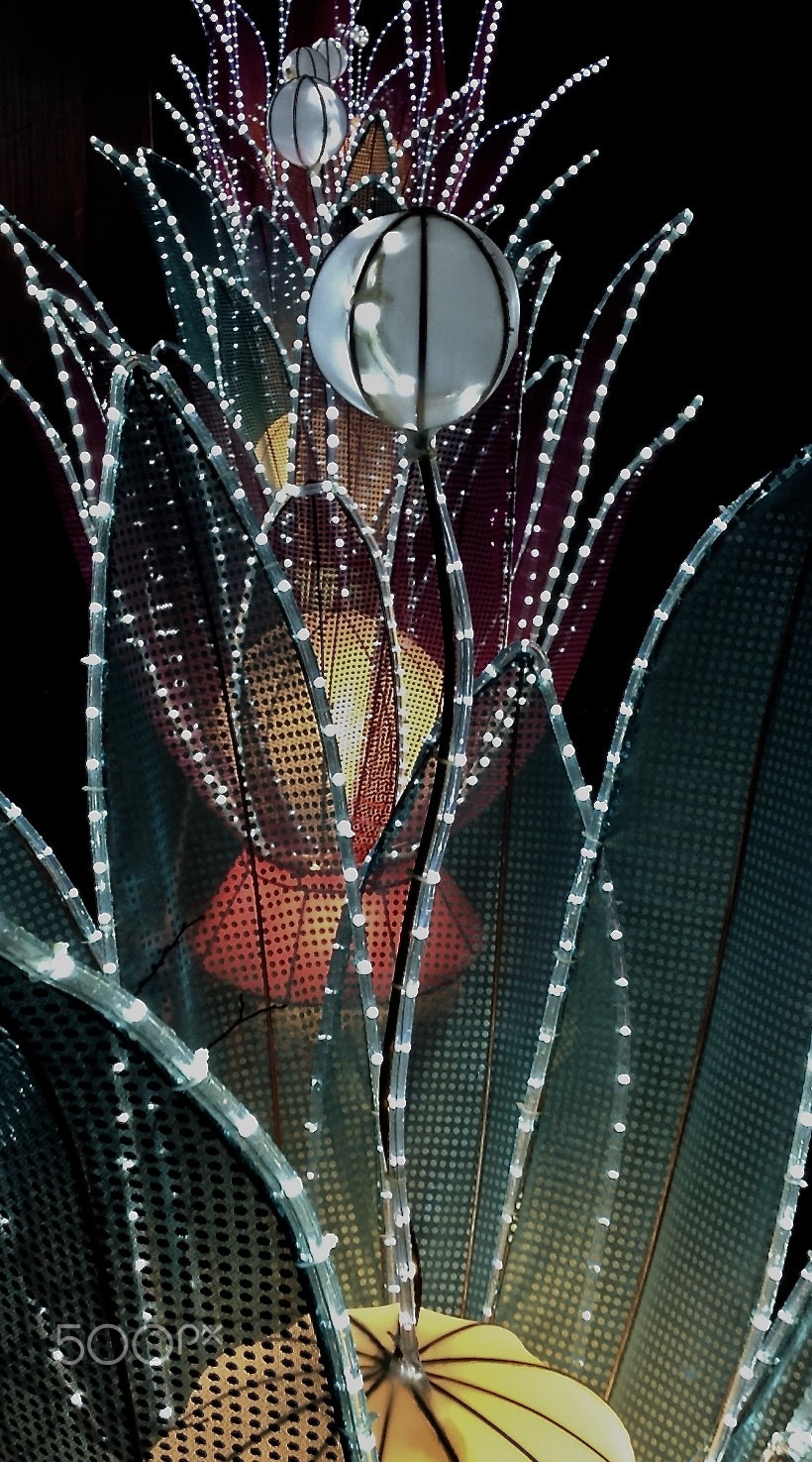 Apple iPad sample photo. Luminescence photography