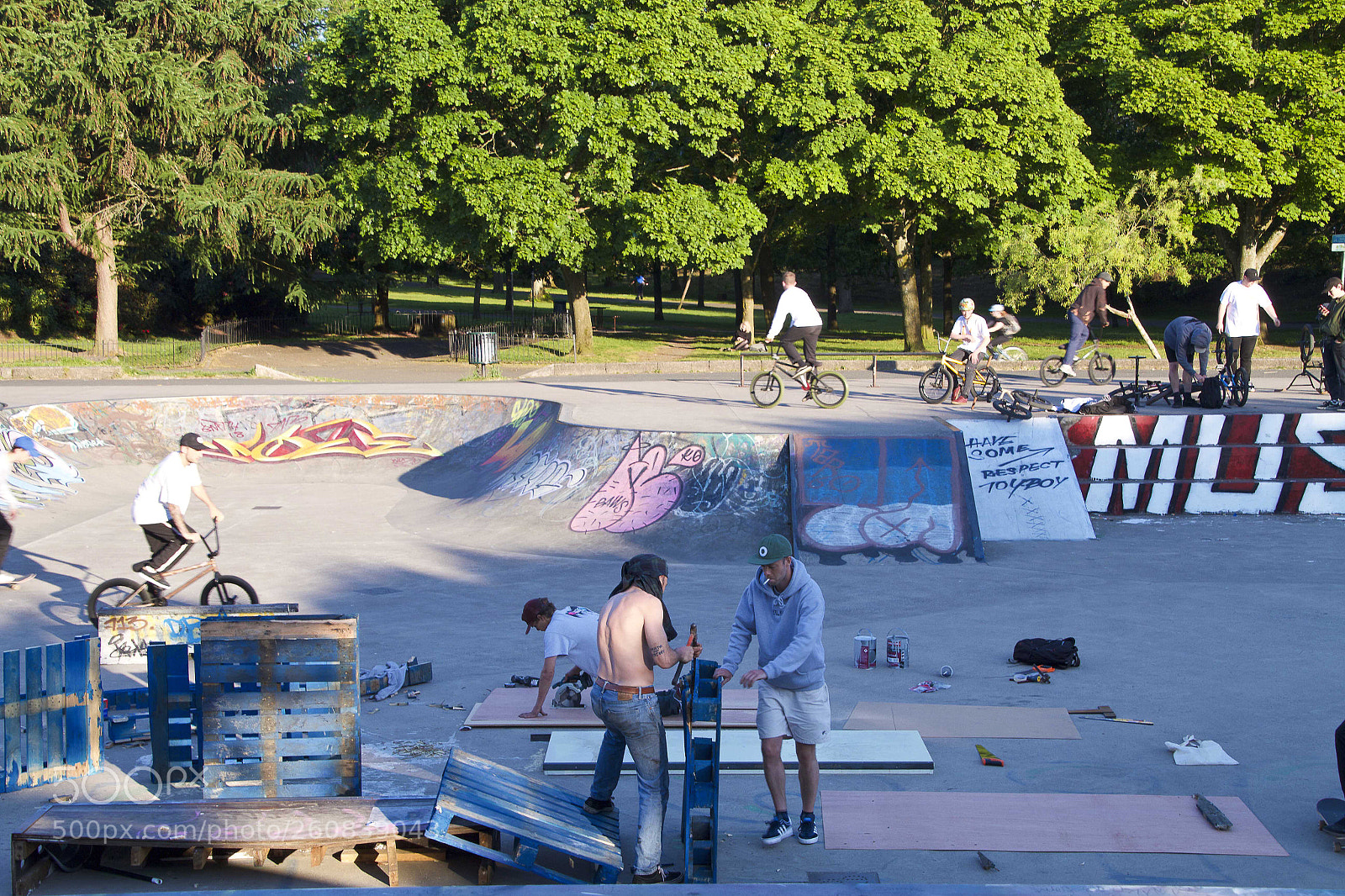 Canon EOS 7D sample photo. Park life photography