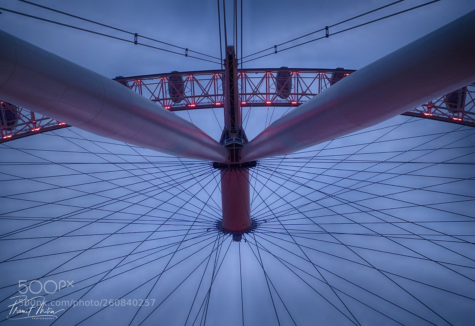 Canon EOS-1D X Mark II sample photo. An eye on london photography