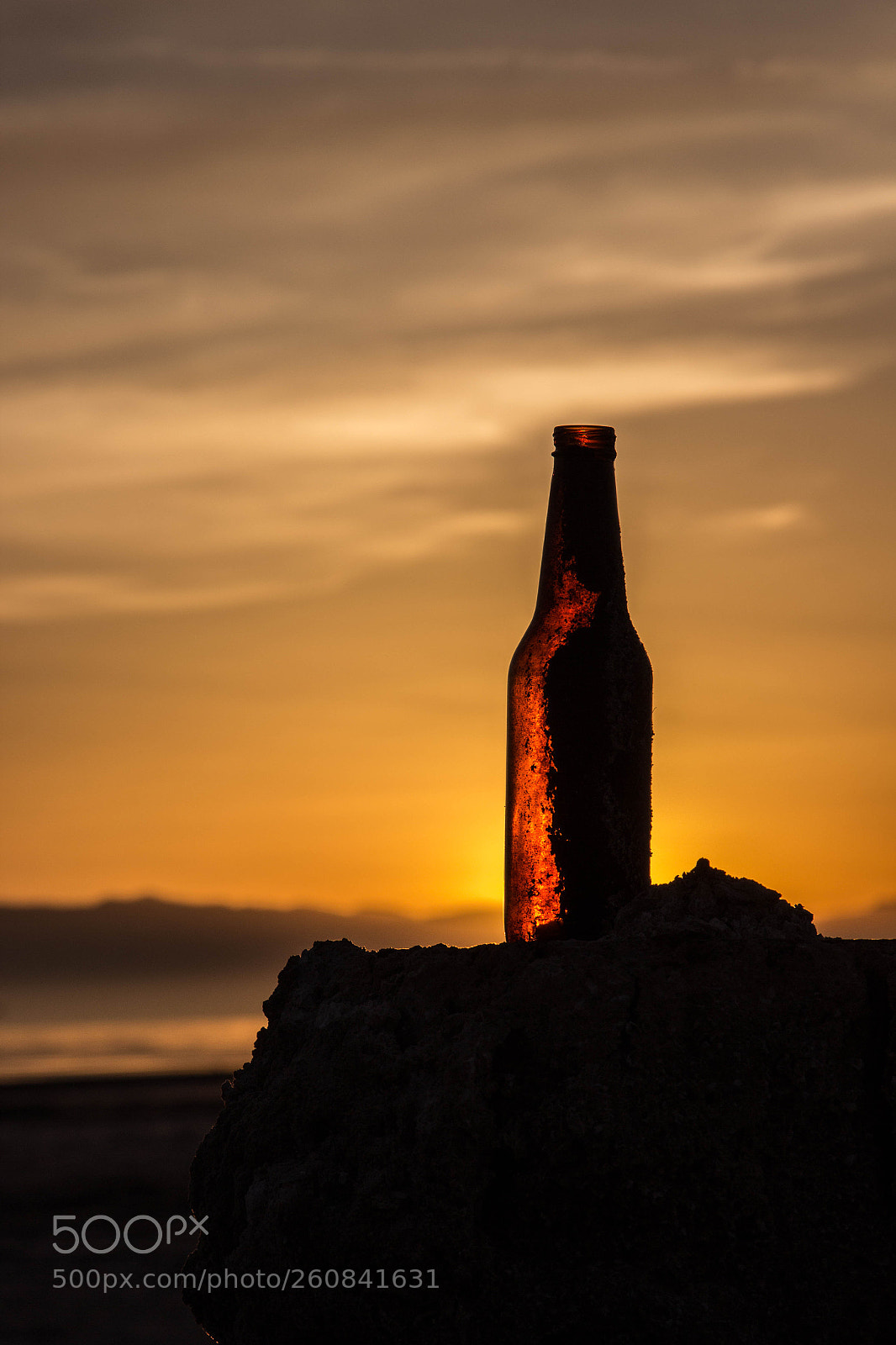 Canon EOS 600D (Rebel EOS T3i / EOS Kiss X5) sample photo. Dirty glass at sundown photography