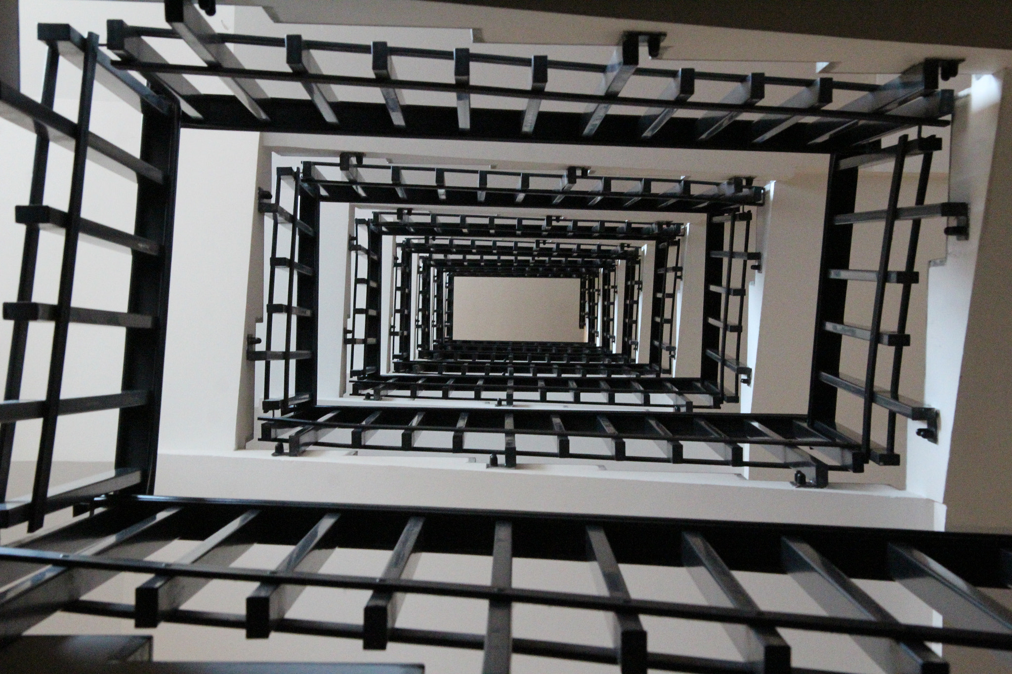 Canon EF-S 17-85mm F4-5.6 IS USM sample photo. Simply stairs photography