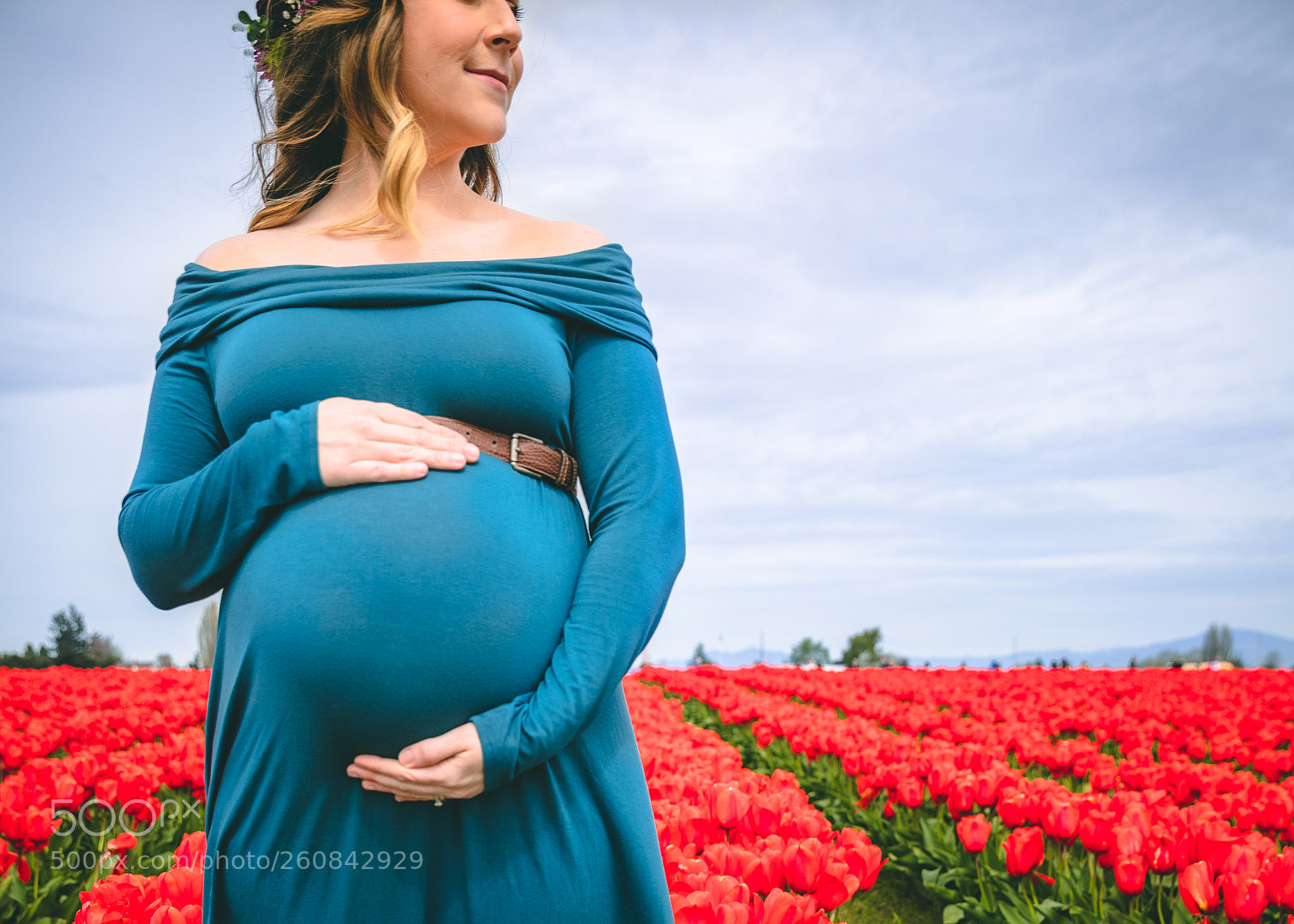 Canon EOS 5D Mark IV sample photo. Maternity photography