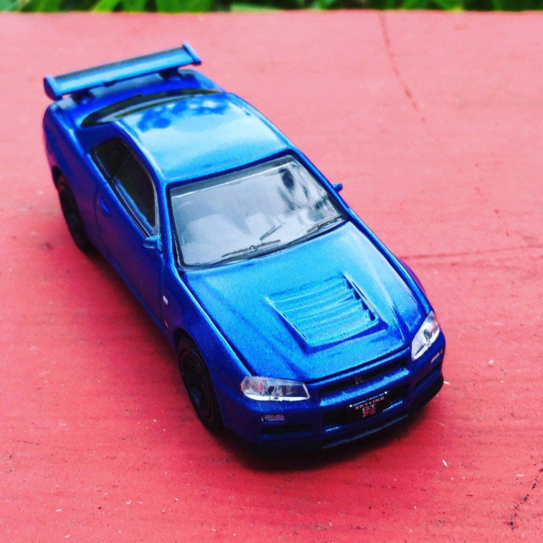 Apple iPhone8,4 sample photo. Nissan skyline gtr r34 2002 photography