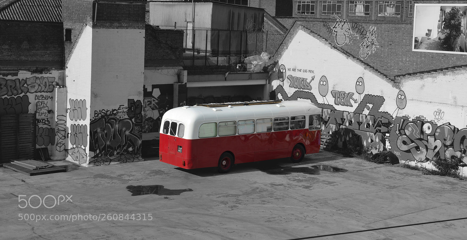 Nikon D5100 sample photo. Little red bus photography