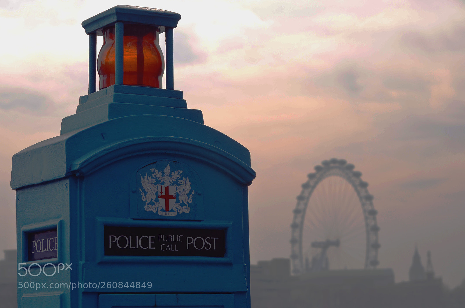 Nikon D5100 sample photo. Call the police photography