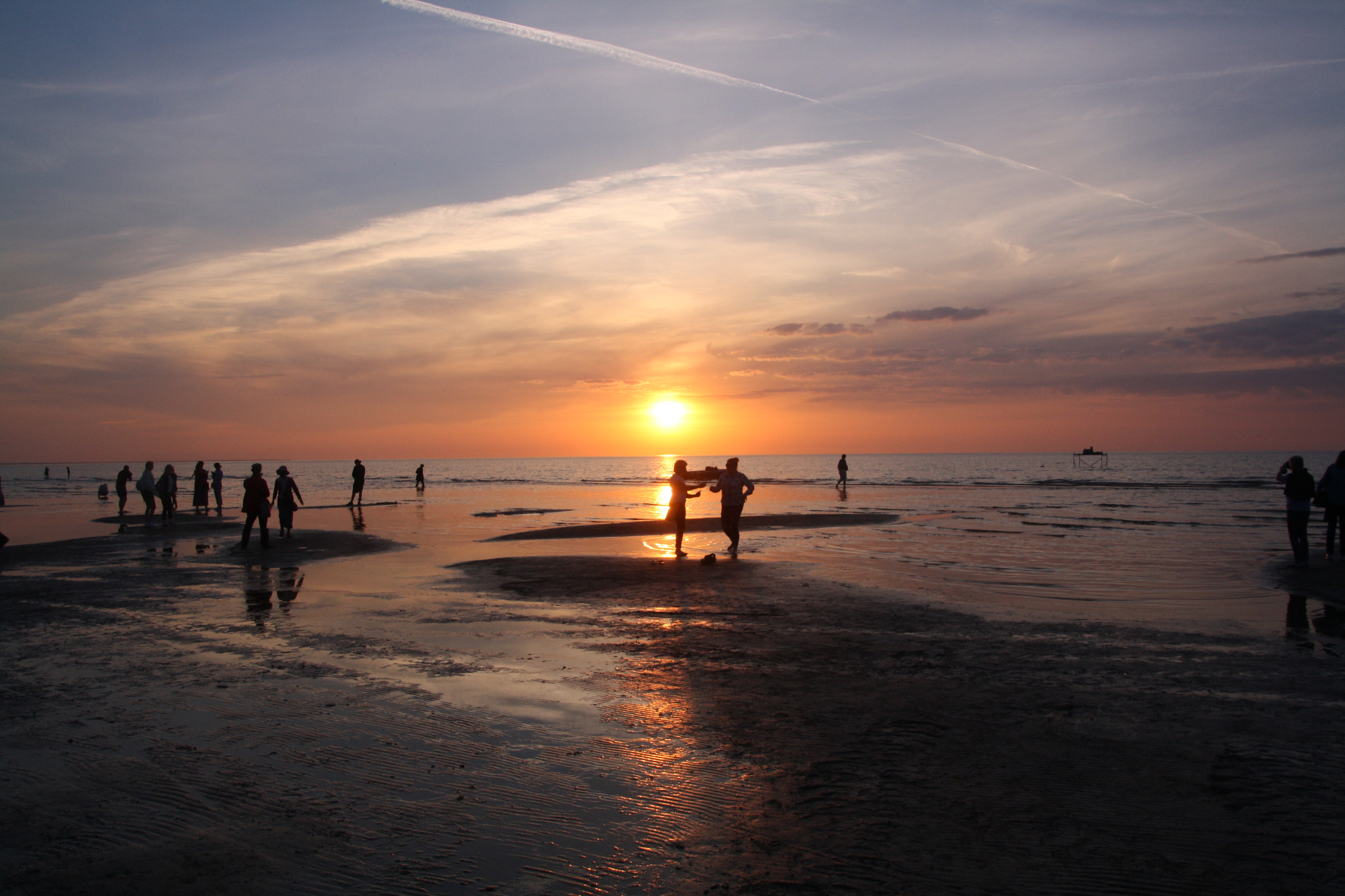 Canon EOS 1000D (EOS Digital Rebel XS / EOS Kiss F) sample photo. Admiring the sunset photography