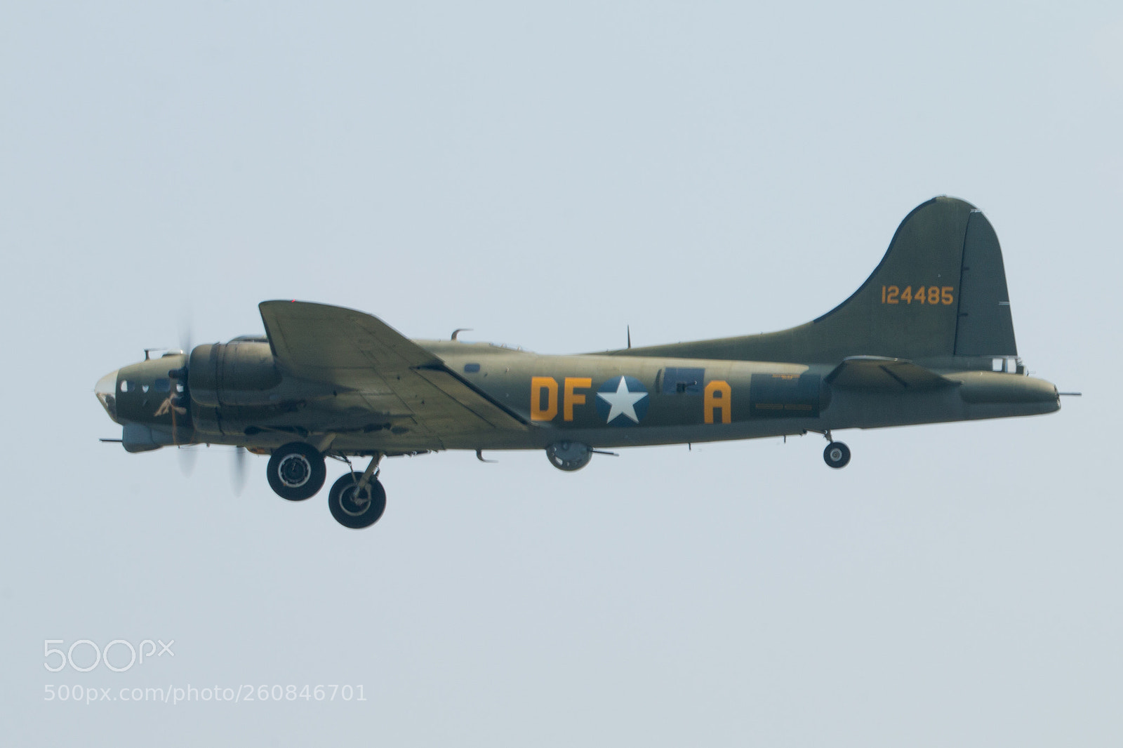 Canon EOS 70D sample photo. Flying fortress photography