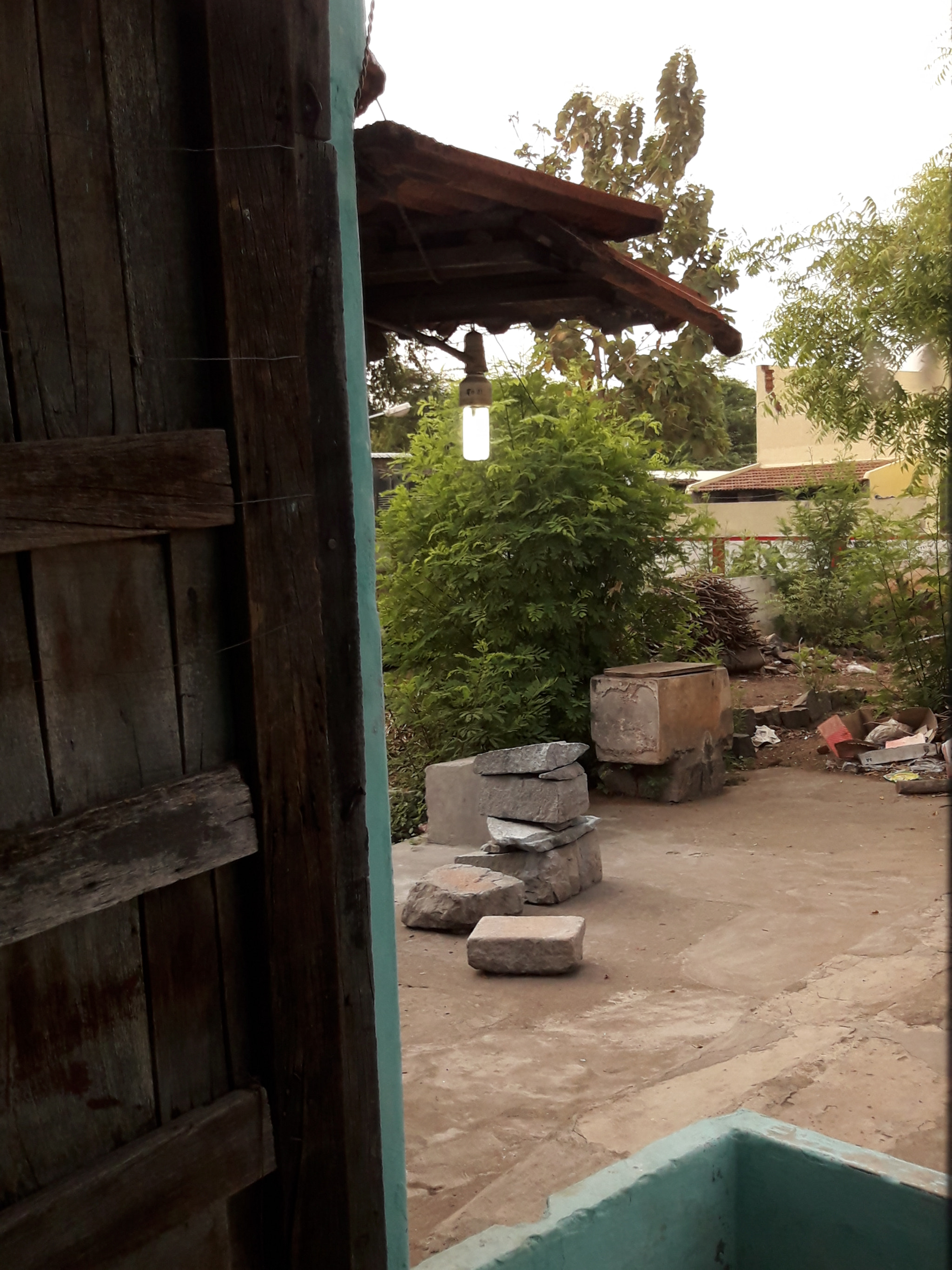 Samsung Galaxy J7 Neo sample photo