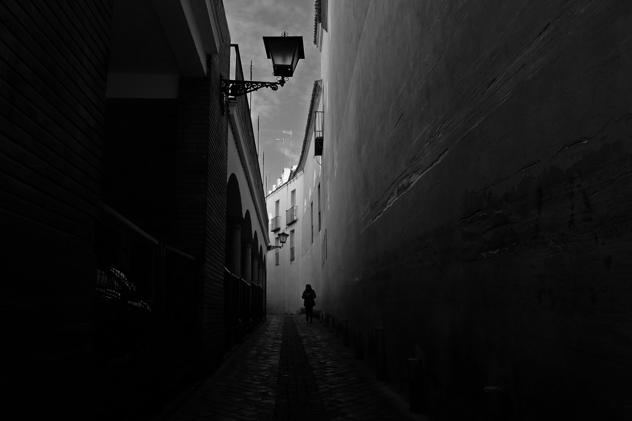 Fujifilm X20 sample photo. Sombras de paz e solidão photography