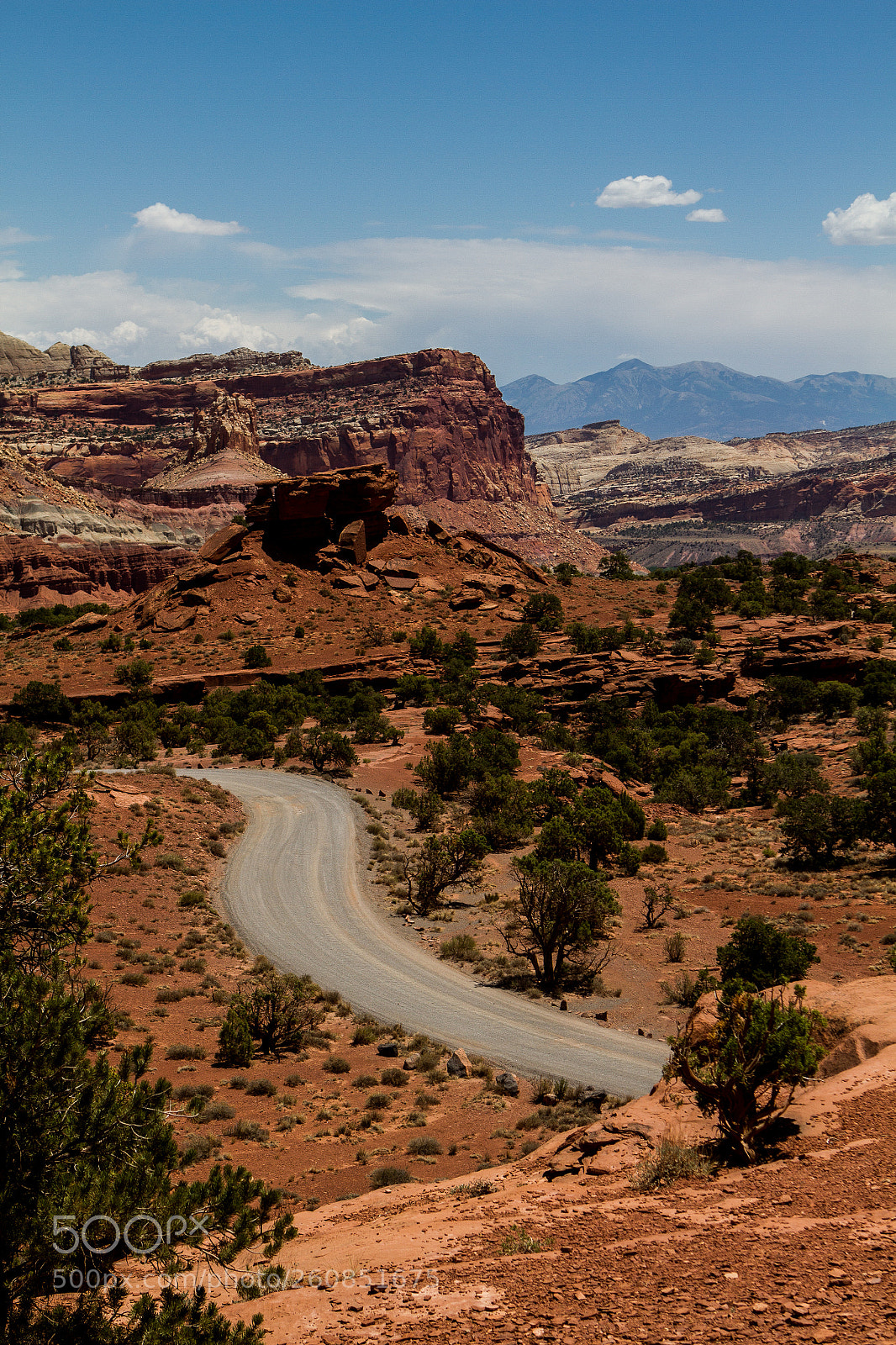 Canon EOS 7D sample photo. Dirt road photography