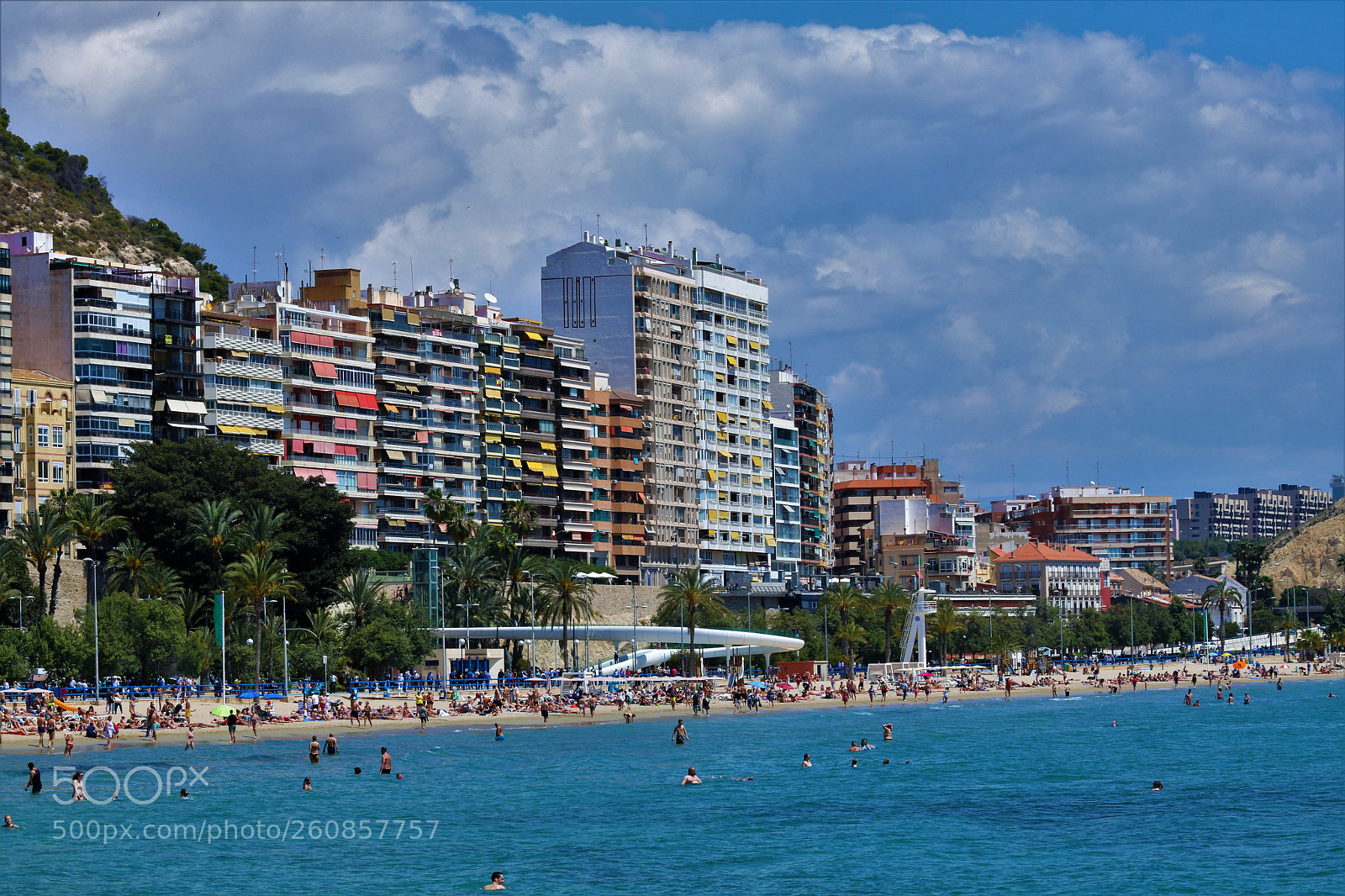 Canon EOS 750D (EOS Rebel T6i / EOS Kiss X8i) sample photo. The beach alicante, spain. photography