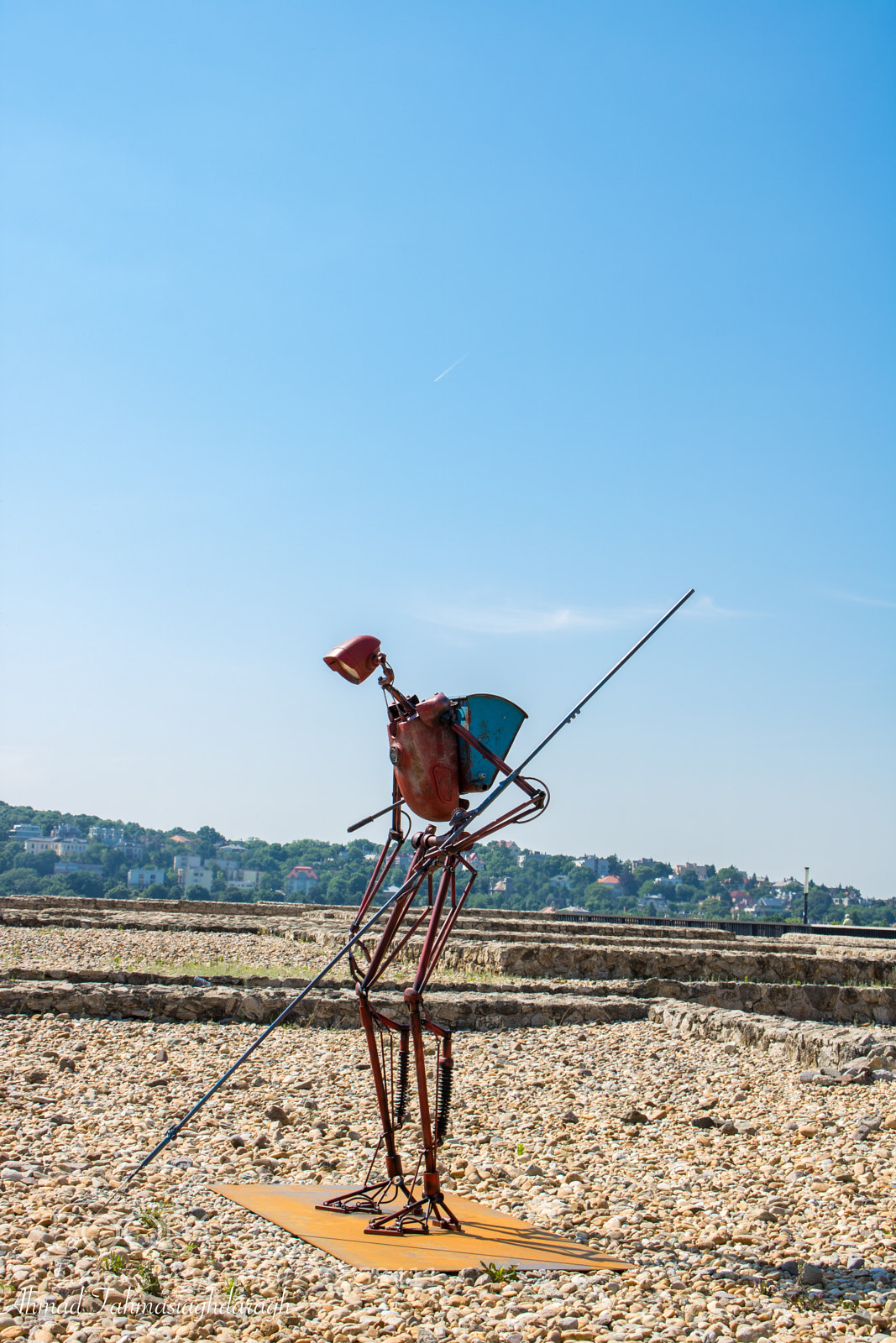 Canon EOS 750D (EOS Rebel T6i / EOS Kiss X8i) sample photo. Alone in budapest. photography
