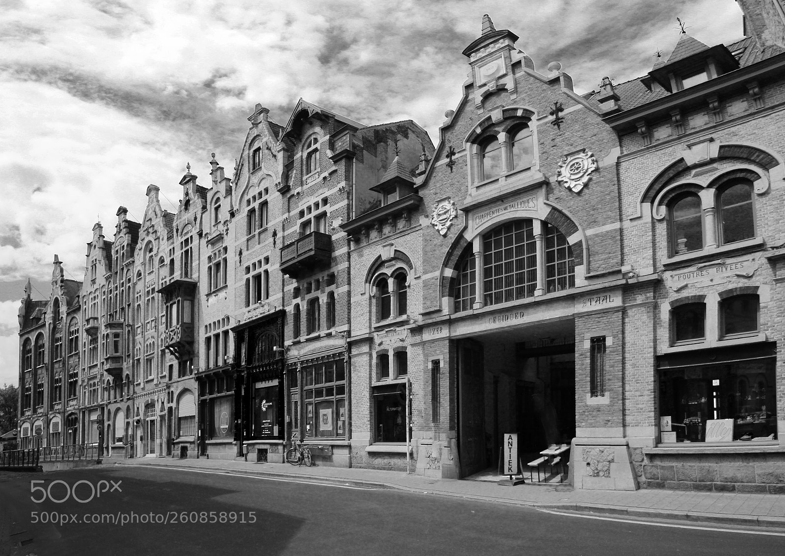 Canon EOS 600D (Rebel EOS T3i / EOS Kiss X5) sample photo. Gent anno 1902 photography