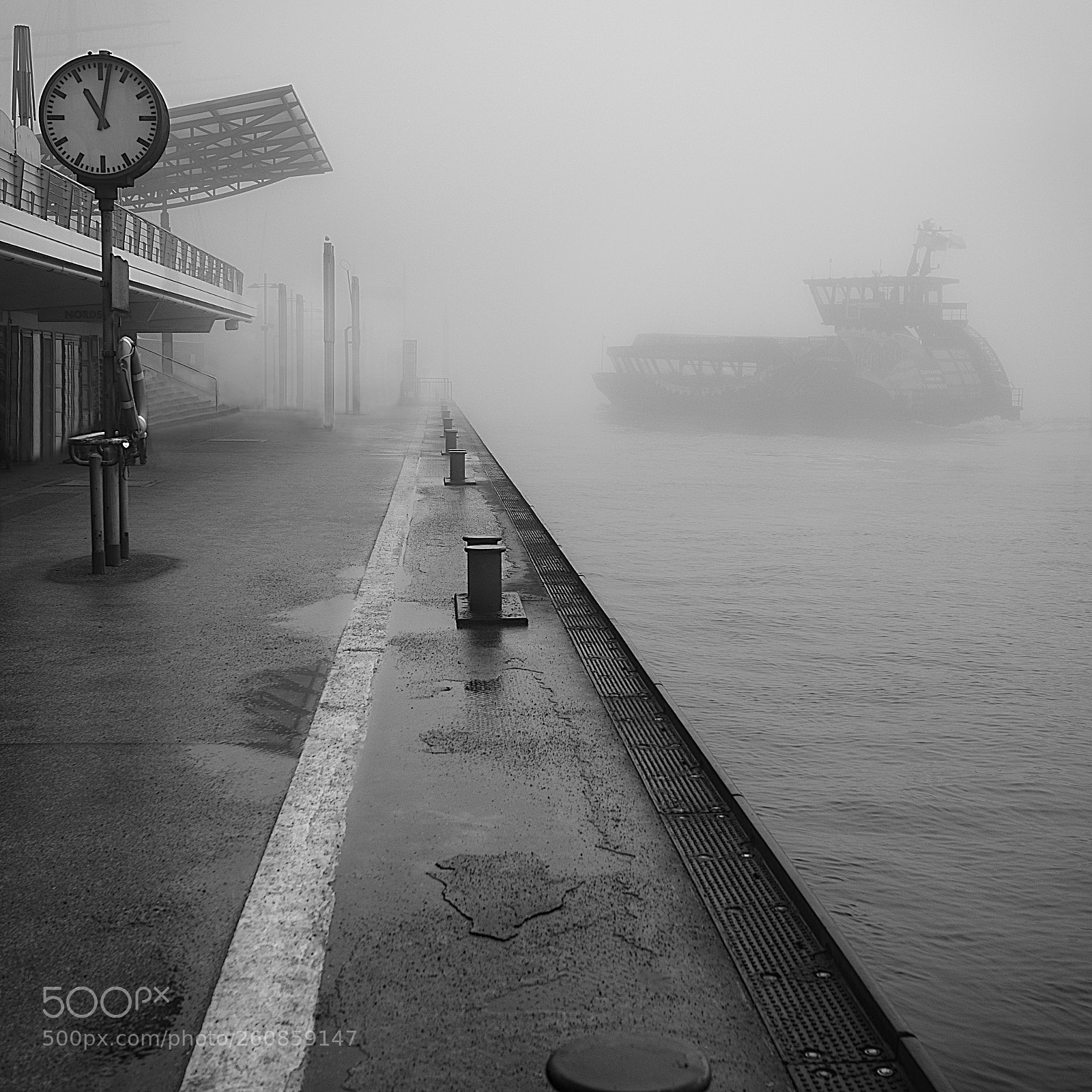 Fujifilm X-T2 sample photo. Fog photography