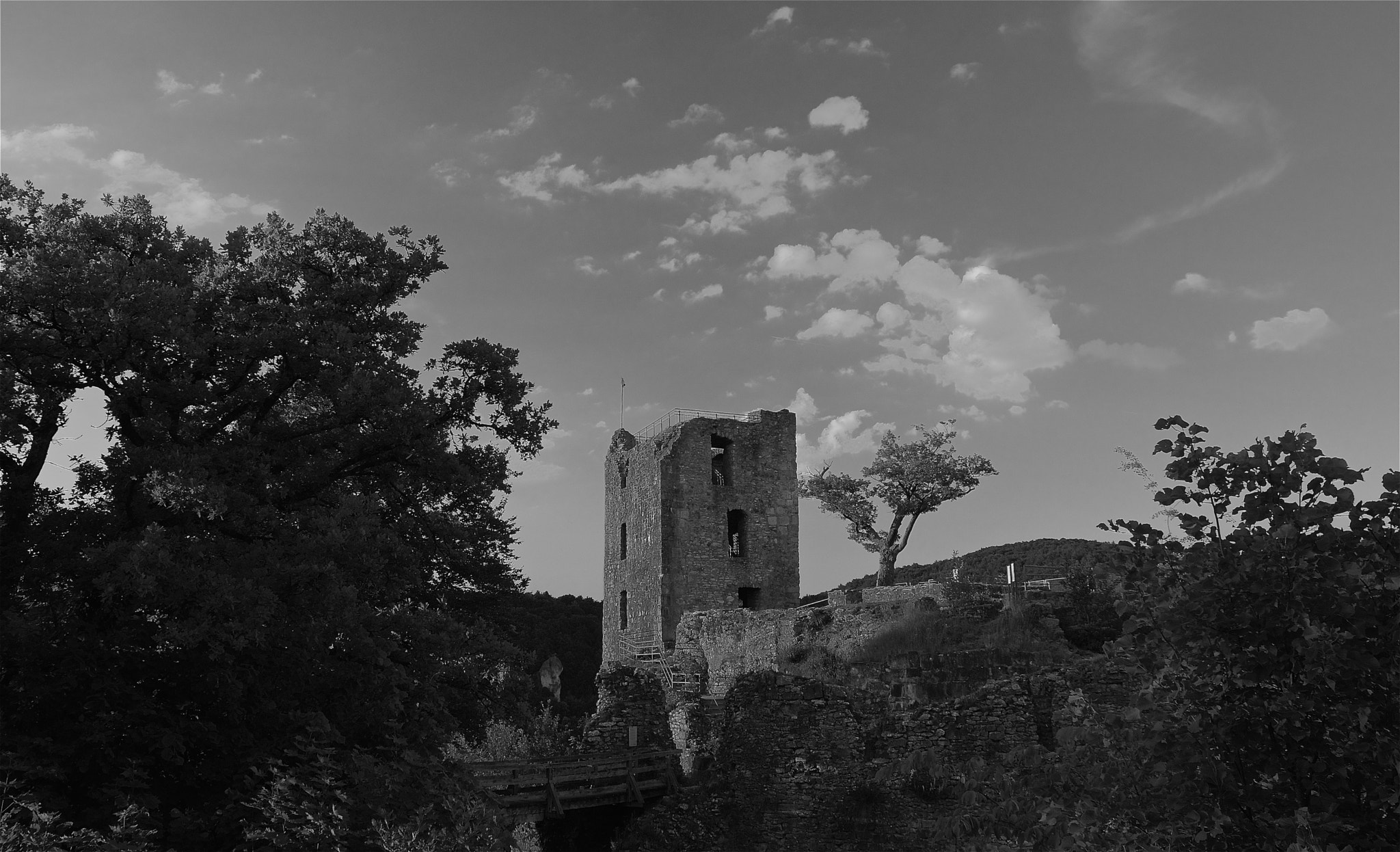 Pentax K-3 II sample photo. Old castle photography