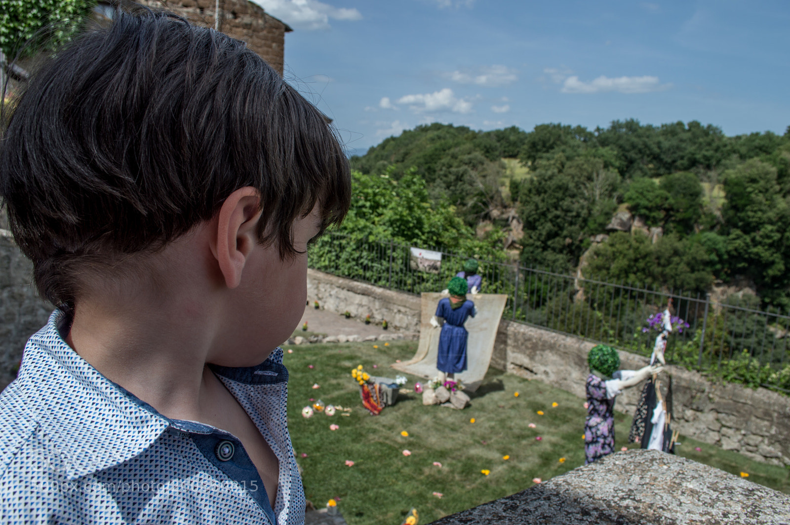 Nikon D3200 sample photo. Watching photography