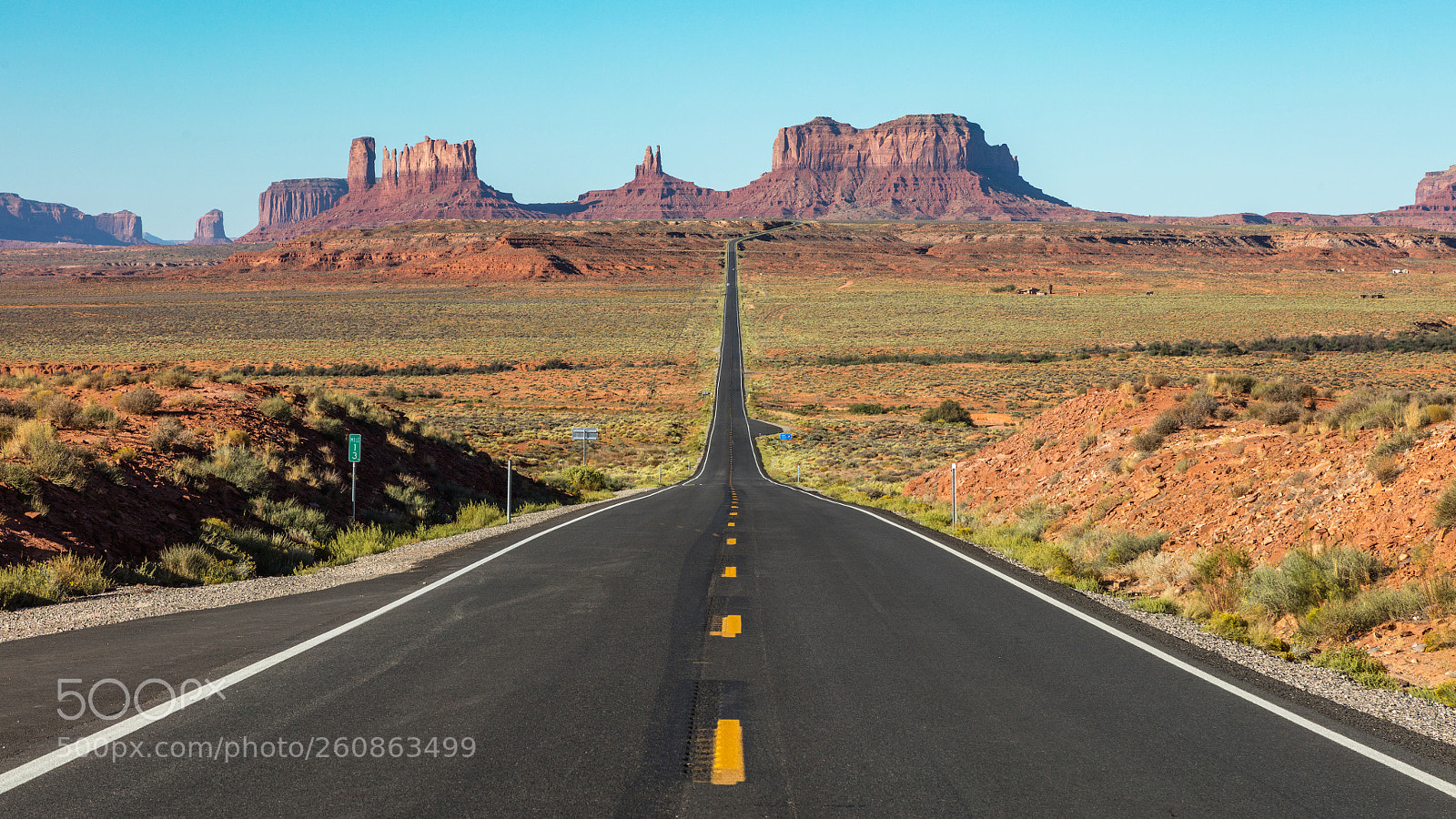 Canon EOS 5DS R sample photo. The long road photography