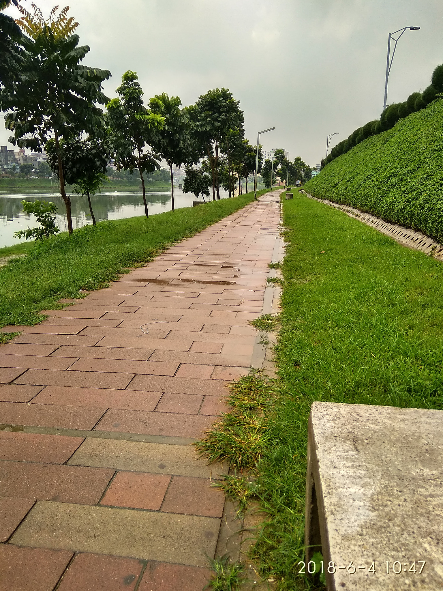 Xiaomi Redmi 5A sample photo. Hatirjheel park , bangladesh photography