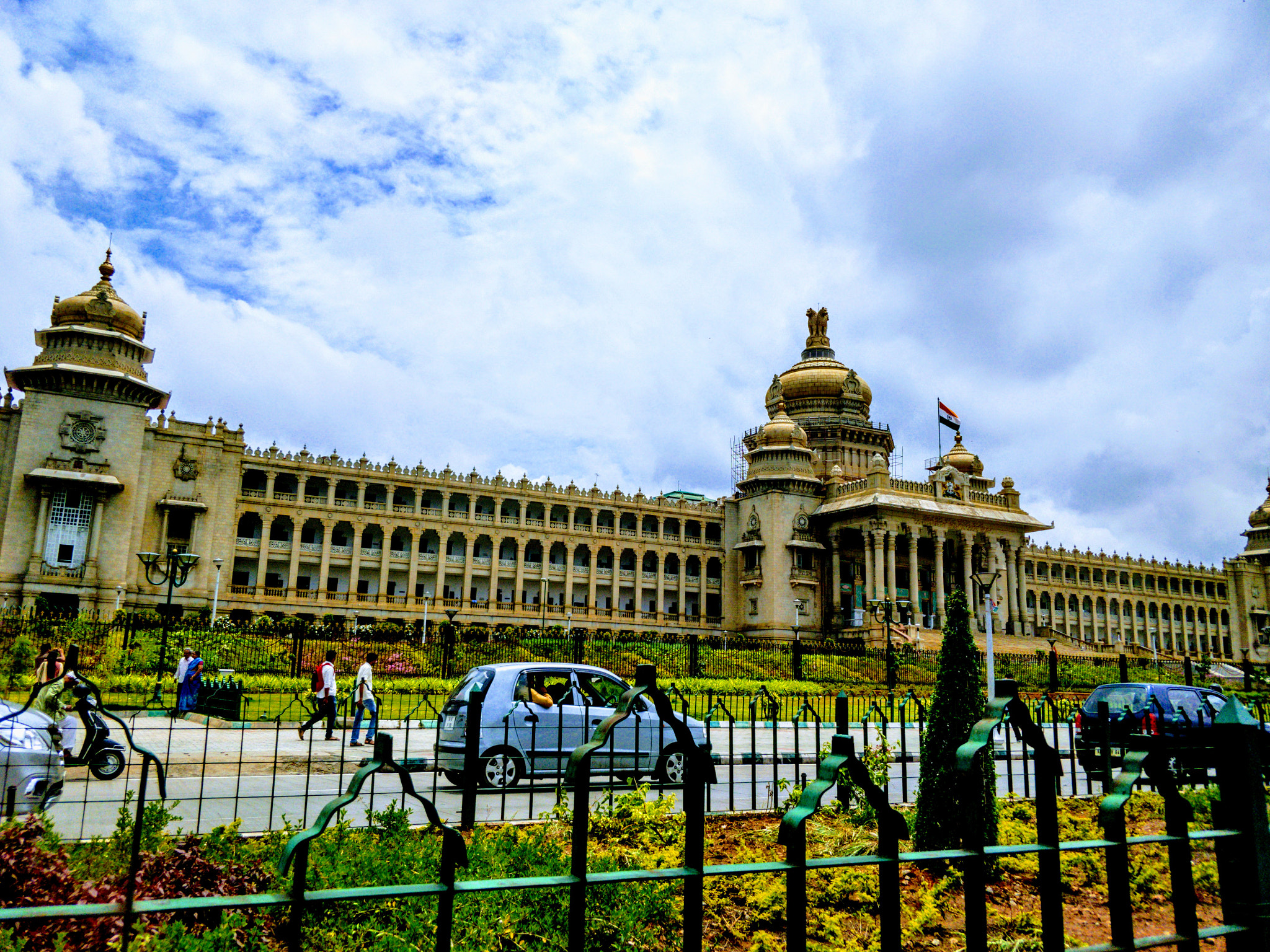 OnePlus 5T sample photo. Namma bengaluru photography