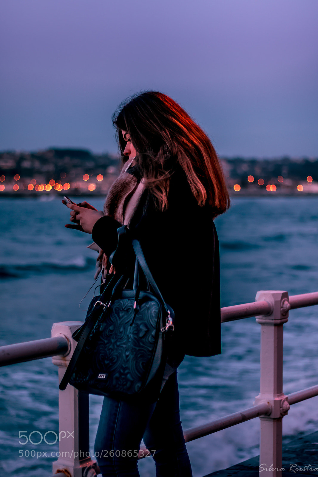 Canon EOS 750D (EOS Rebel T6i / EOS Kiss X8i) sample photo. Standing by the sea photography