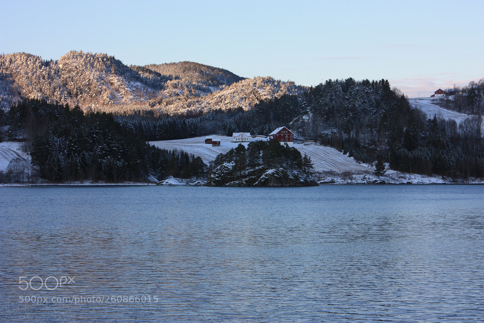 Canon EF-S 18-55mm F3.5-5.6 IS sample photo. First snow photography