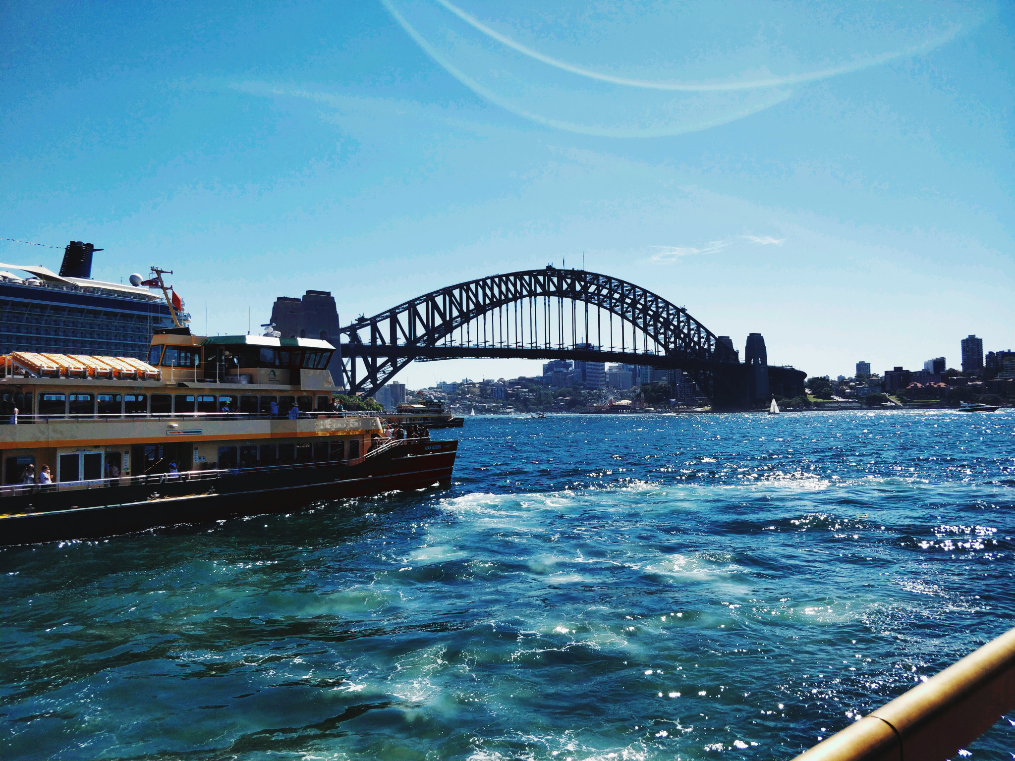 OnePlus 5T sample photo. The harbour bridge. photography
