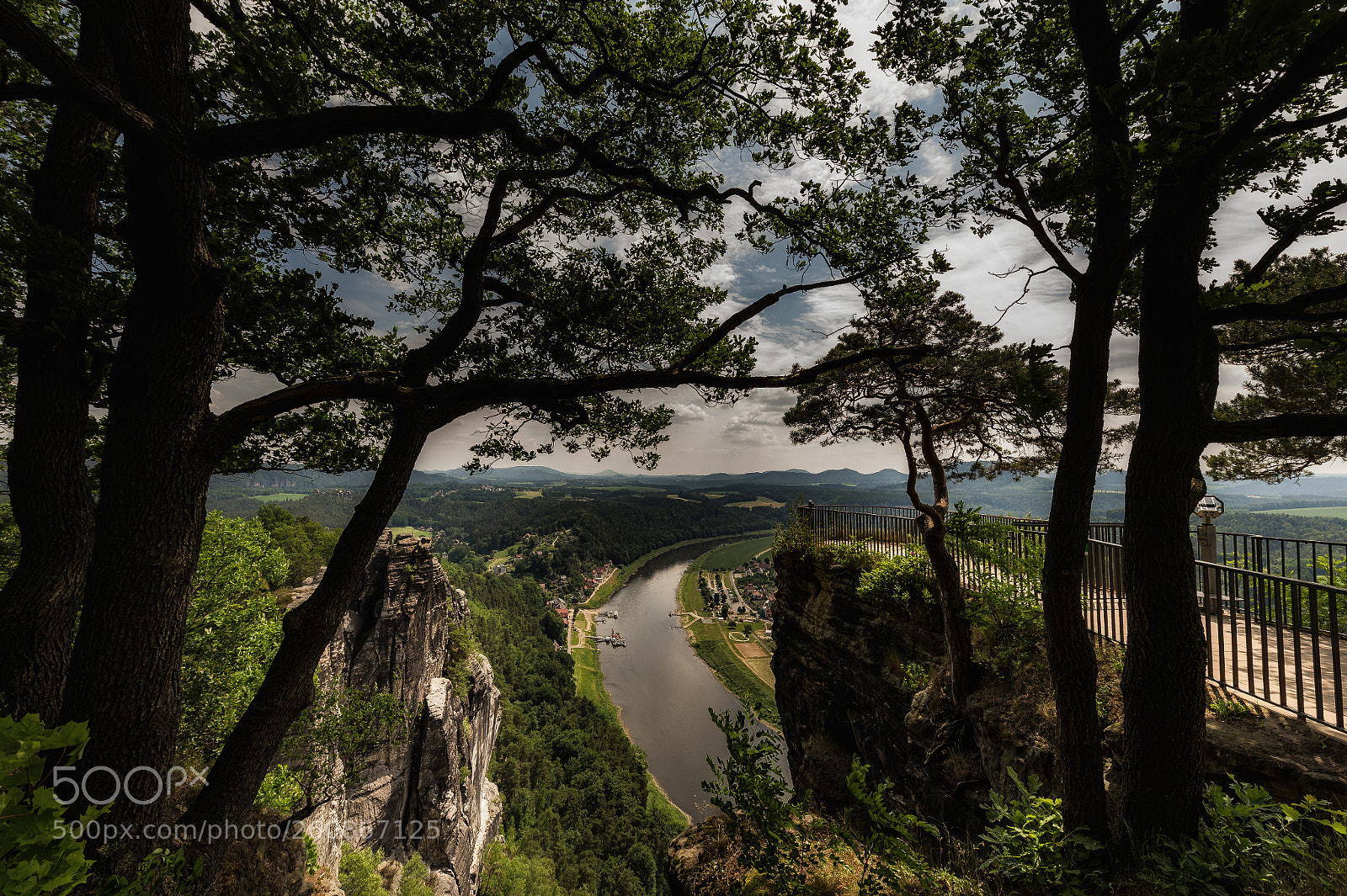 Nikon D4 sample photo. View to the elbe photography