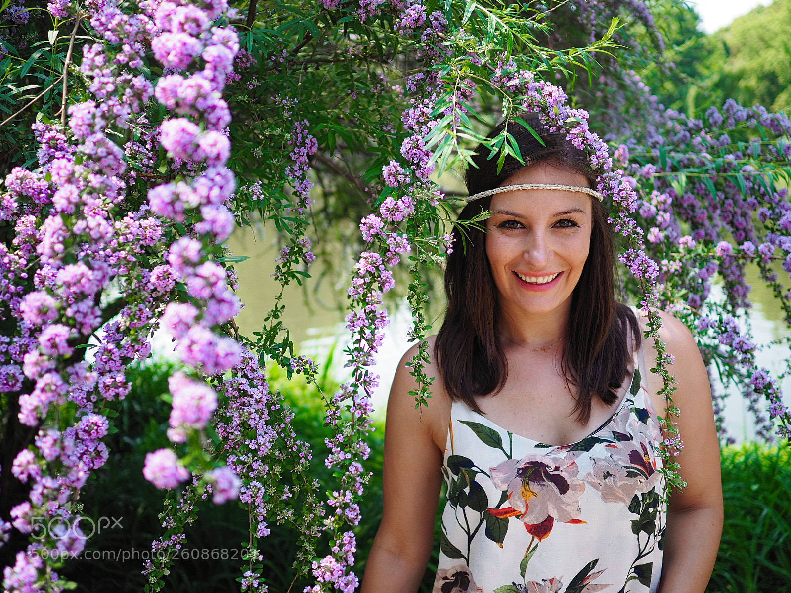 Olympus OM-D E-M10 II sample photo. Violet smile photography