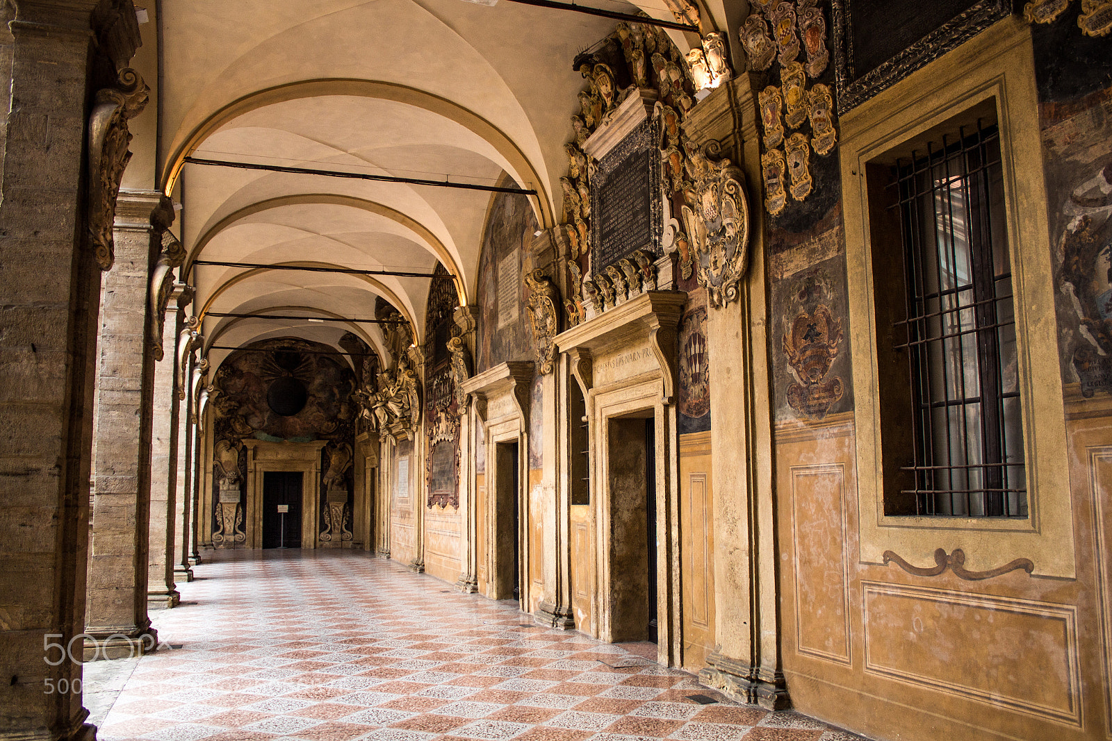 Canon EOS 1300D (EOS Rebel T6 / EOS Kiss X80) sample photo. Bologna photography