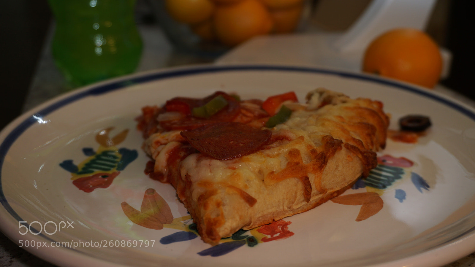 Sony a6000 sample photo. Who's up for pizza photography