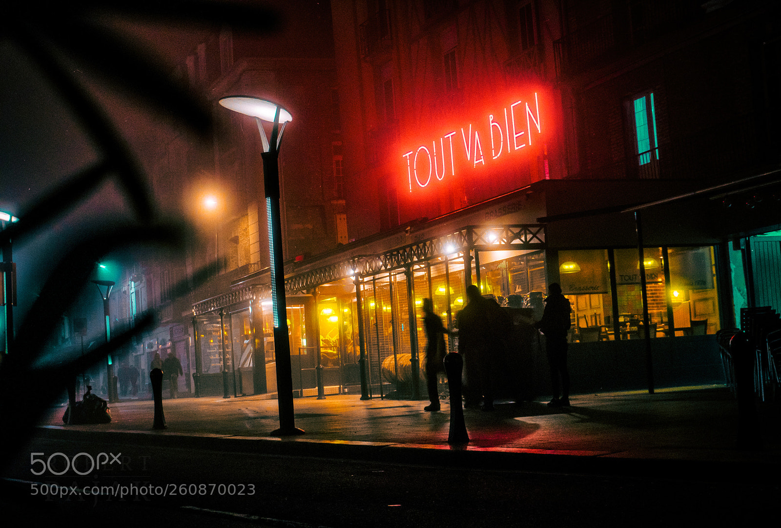 Sony a6300 sample photo. French neon atmosphere photography
