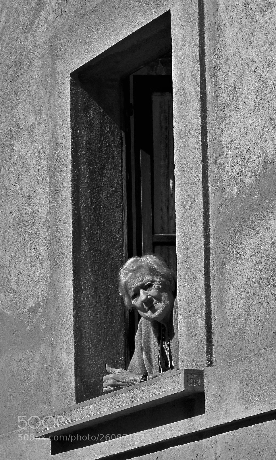 Canon PowerShot G12 sample photo. Smiling and courious photography