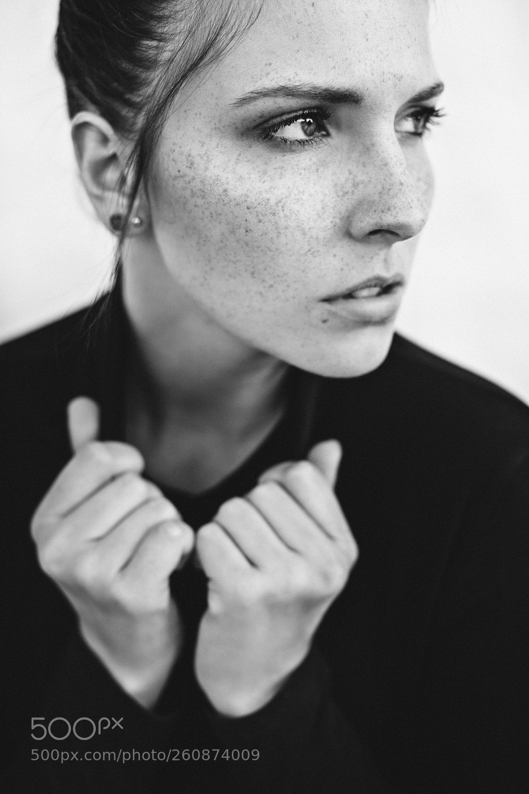 Canon EOS 6D Mark II sample photo. Lisa photography