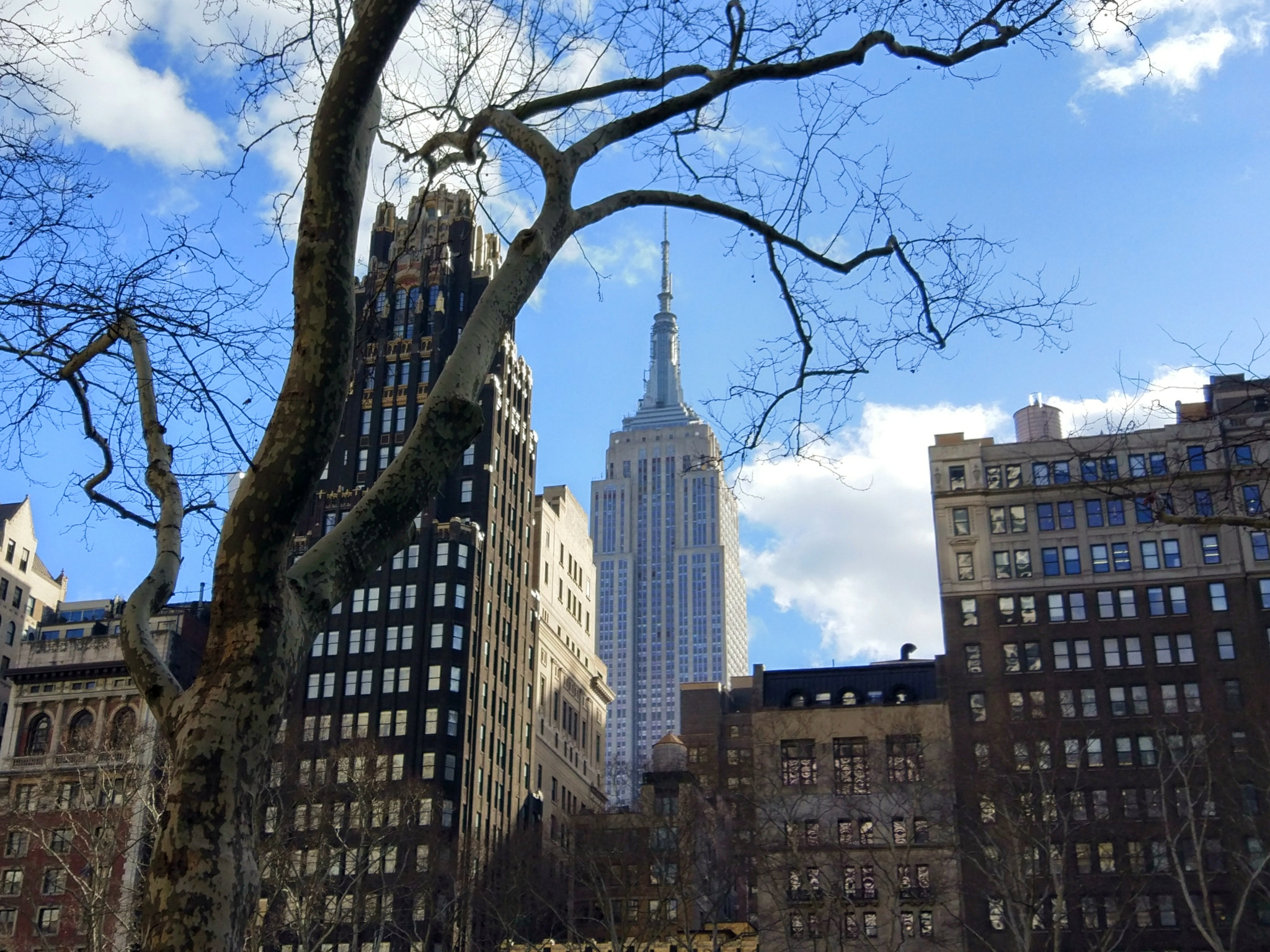 Xiaomi MI 5 sample photo. Empire state from bryant park photography