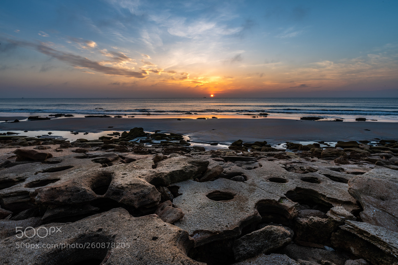 Nikon D750 sample photo. Sunrise on the rocks photography