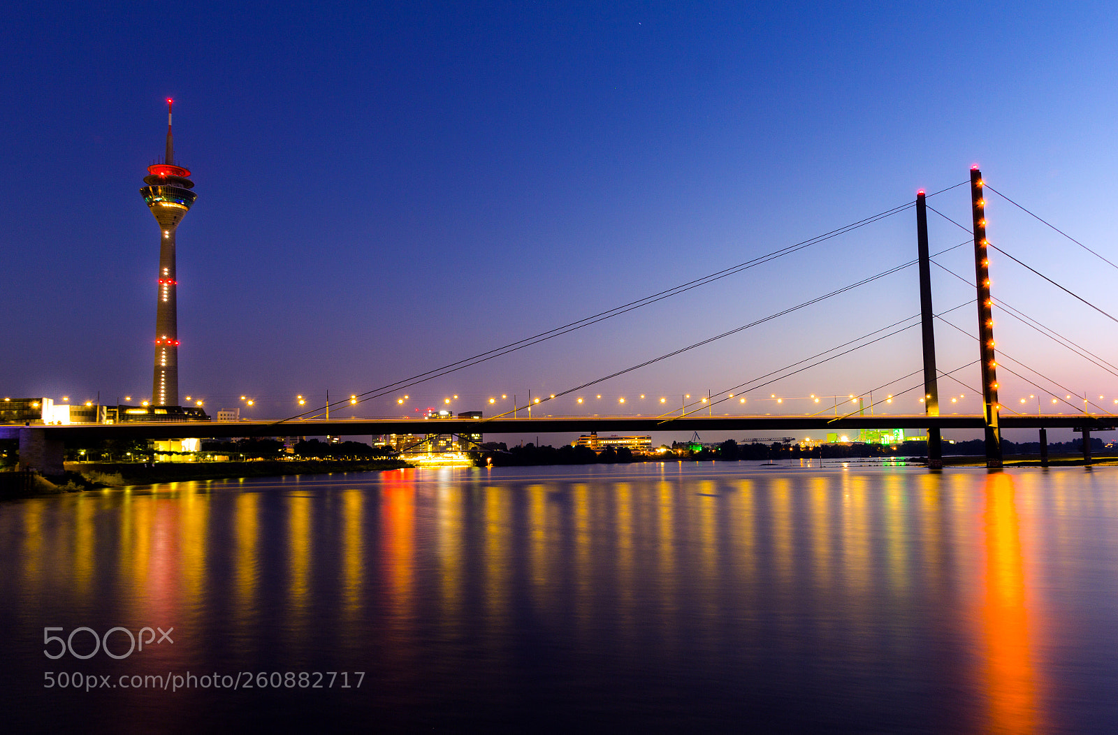 Canon EOS 60D sample photo. Duesseldorf at night photography