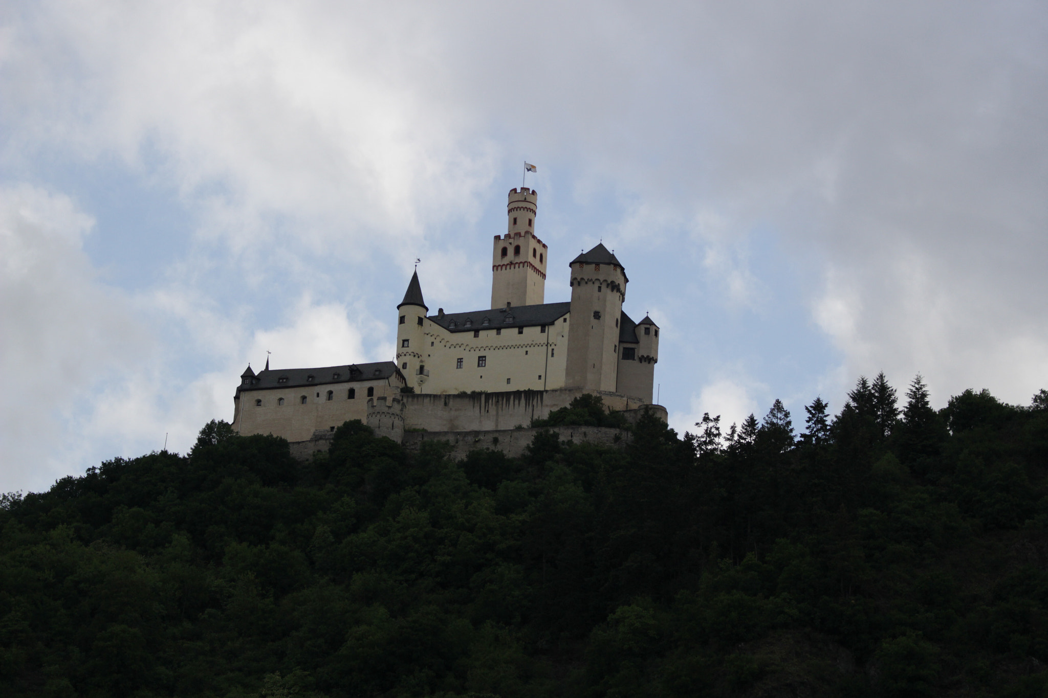 Canon EOS 100D (EOS Rebel SL1 / EOS Kiss X7) sample photo. Marksburg castle photography