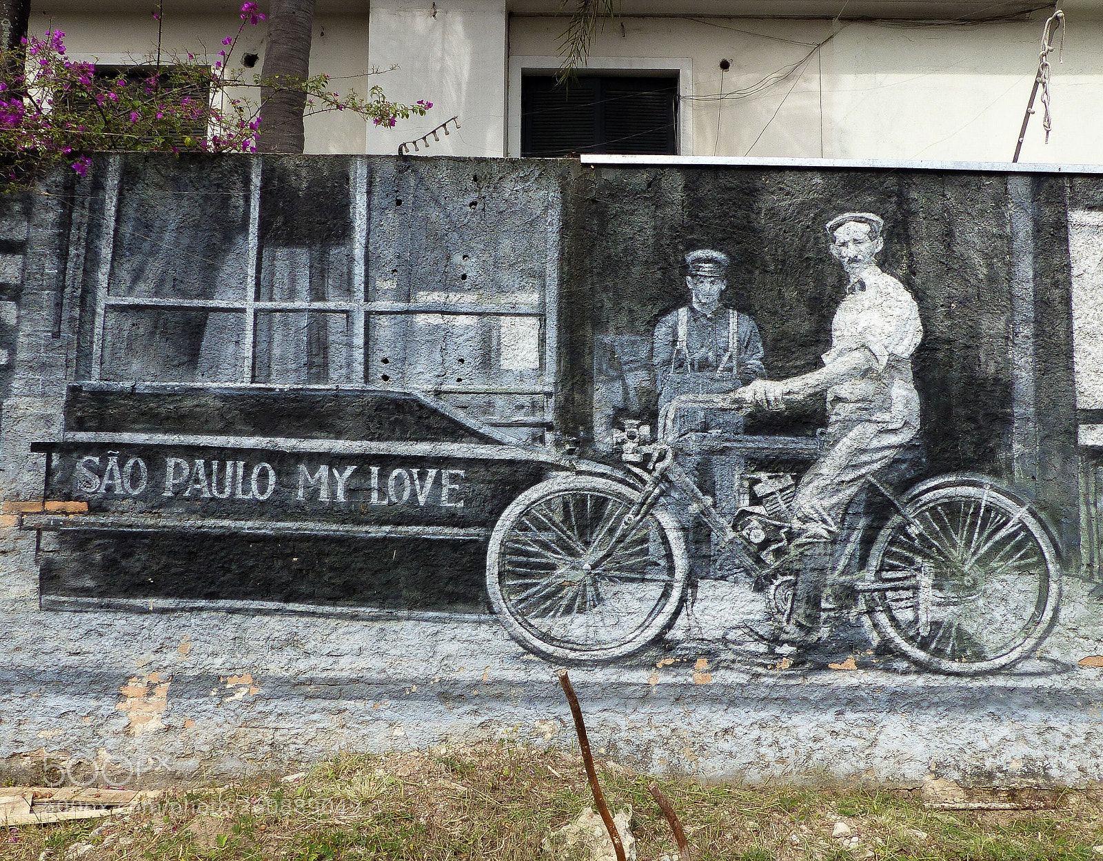 Panasonic Lumix DMC-FZ200 sample photo. Street art by kobra photography