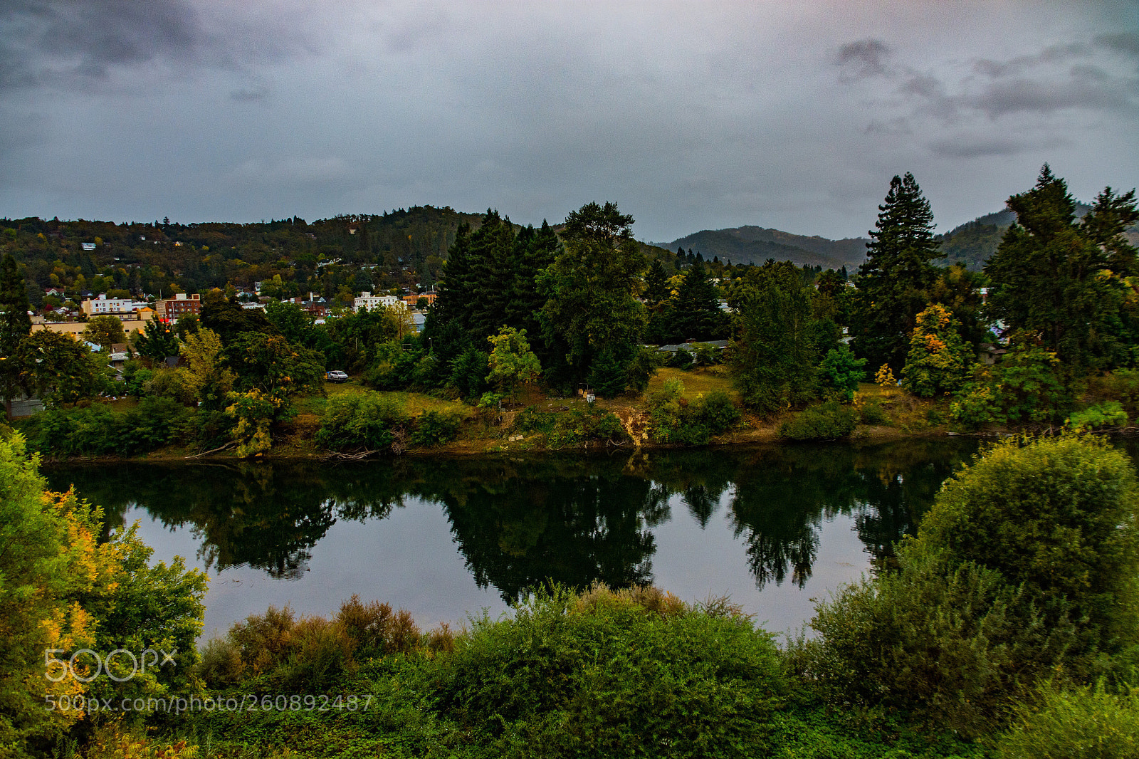 Nikon D7200 sample photo. Roseburg reflected photography