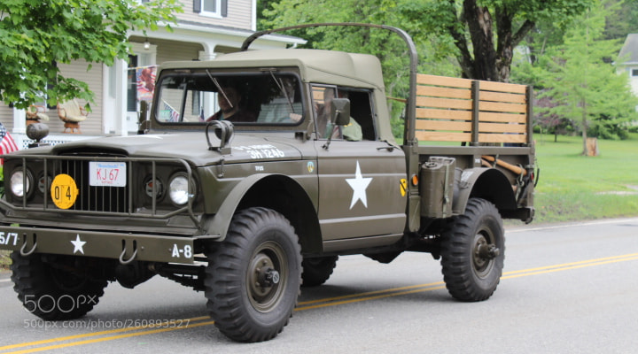 Canon EOS 1300D (EOS Rebel T6 / EOS Kiss X80) sample photo. Army truck photography