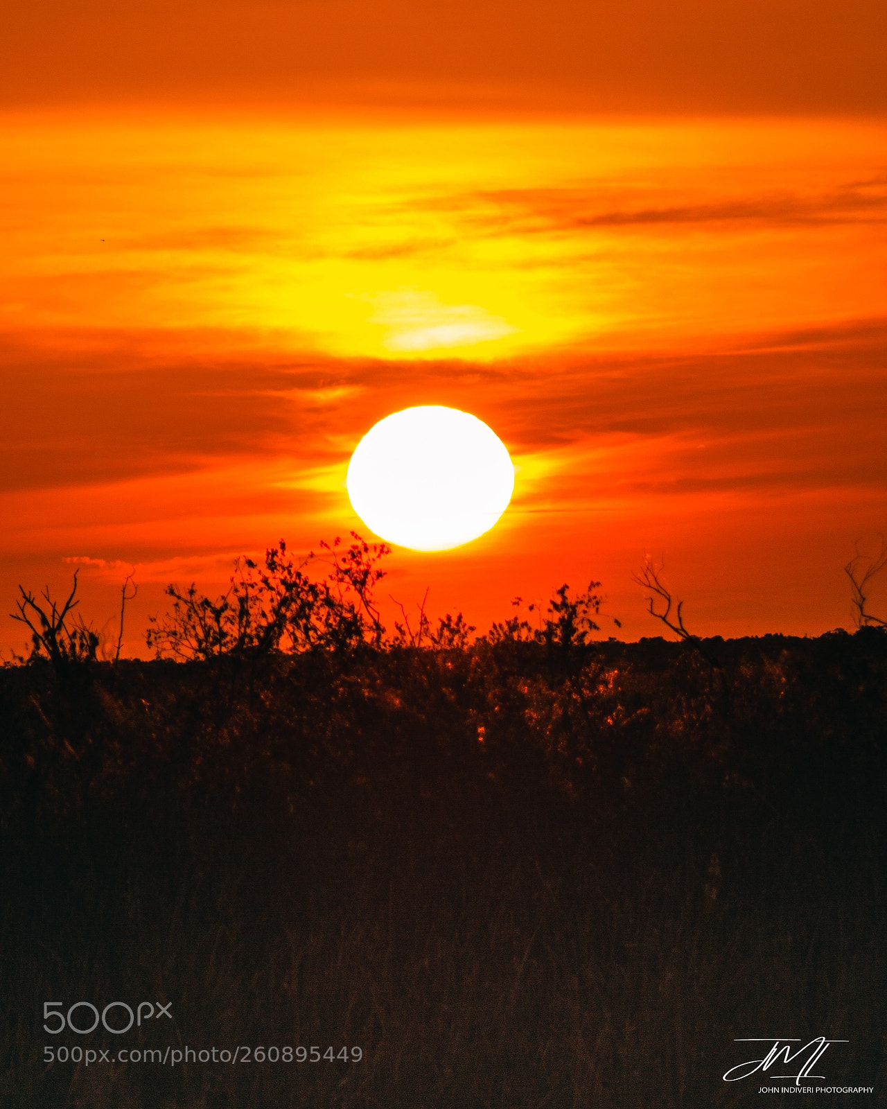 Canon EOS 600D (Rebel EOS T3i / EOS Kiss X5) sample photo. Fire in the sky photography