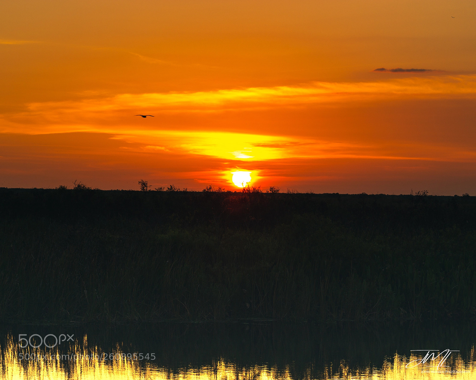 Canon EOS 600D (Rebel EOS T3i / EOS Kiss X5) sample photo. Sunset reflection photography