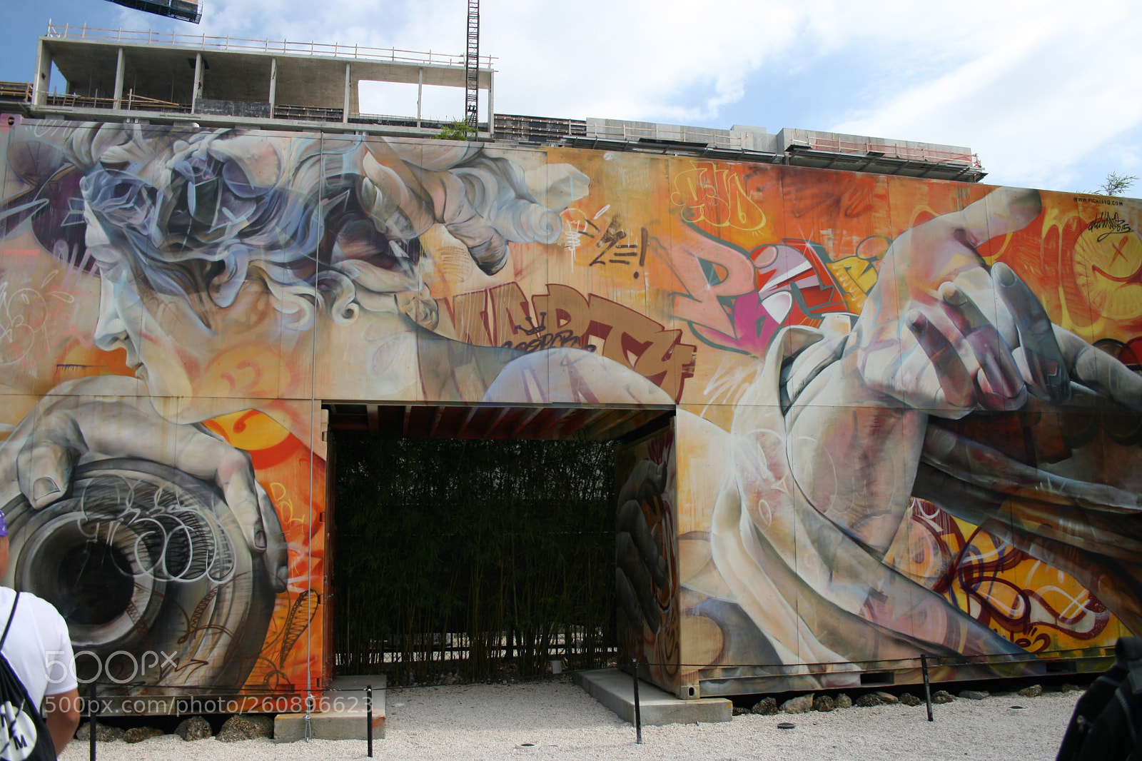 Canon EOS 400D (EOS Digital Rebel XTi / EOS Kiss Digital X) sample photo. Next level graffiti  photography
