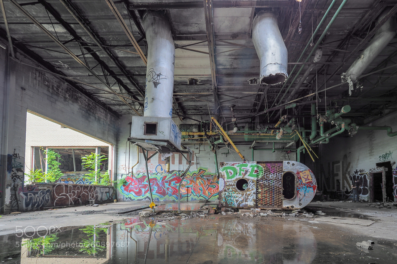 Olympus OM-D E-M1 Mark II sample photo. Abandoned buildings in detroit photography