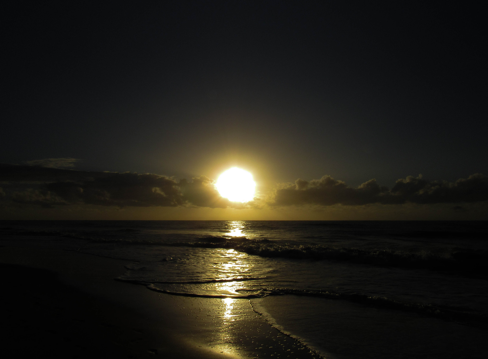 Canon PowerShot SX520 HS sample photo. Golden land photography